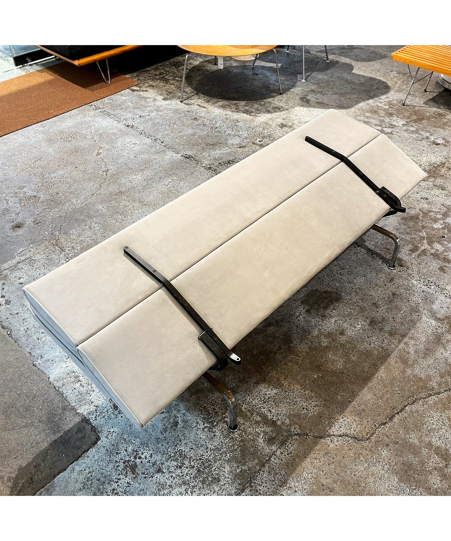 Eames Sofa Compact / Herman Miller / 1954