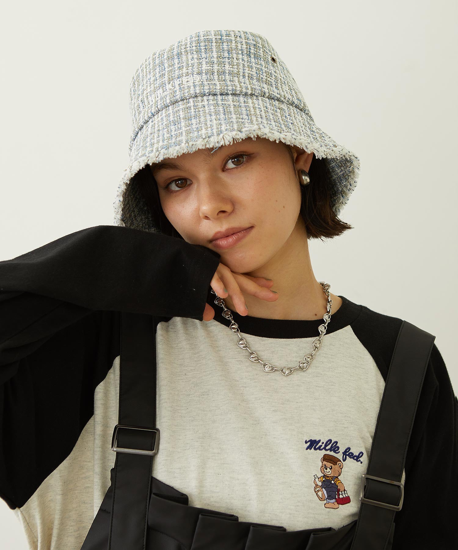 TWEED FRINGE BUCKET HAT