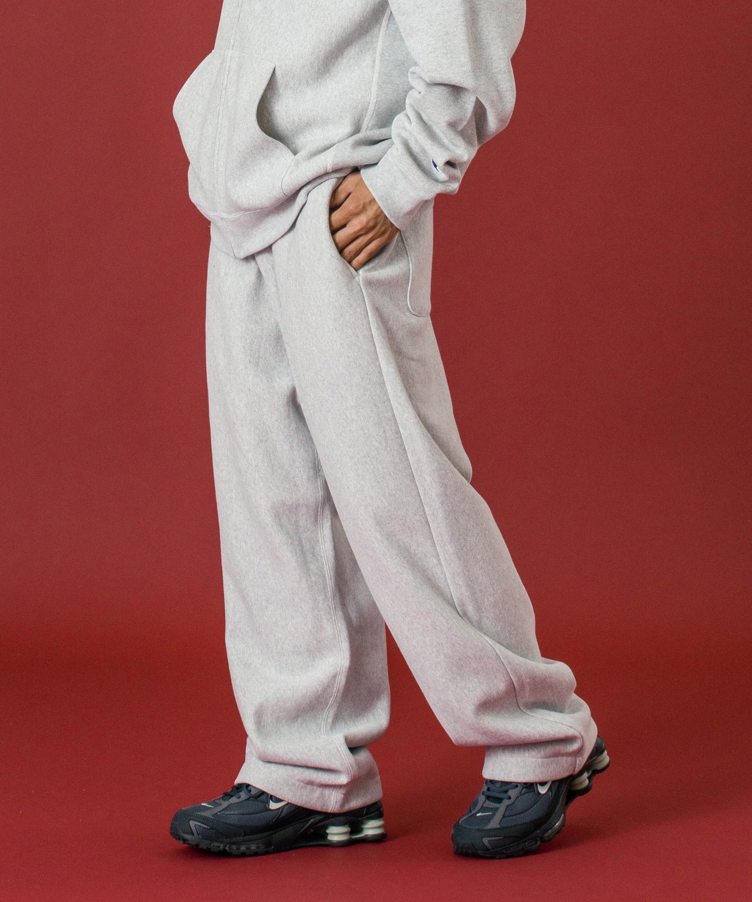 MODEL 身長172cm / 着用サイズ：Lサイズ