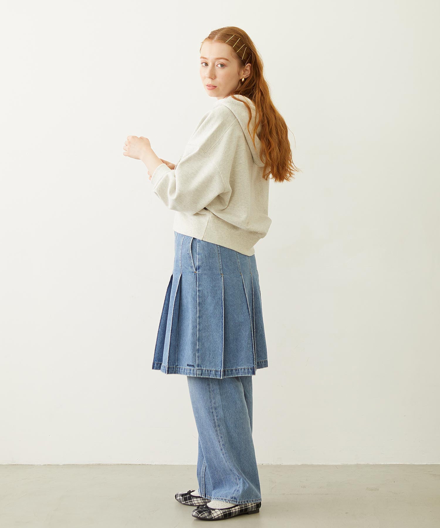 PLEATED DENIM SKIRT