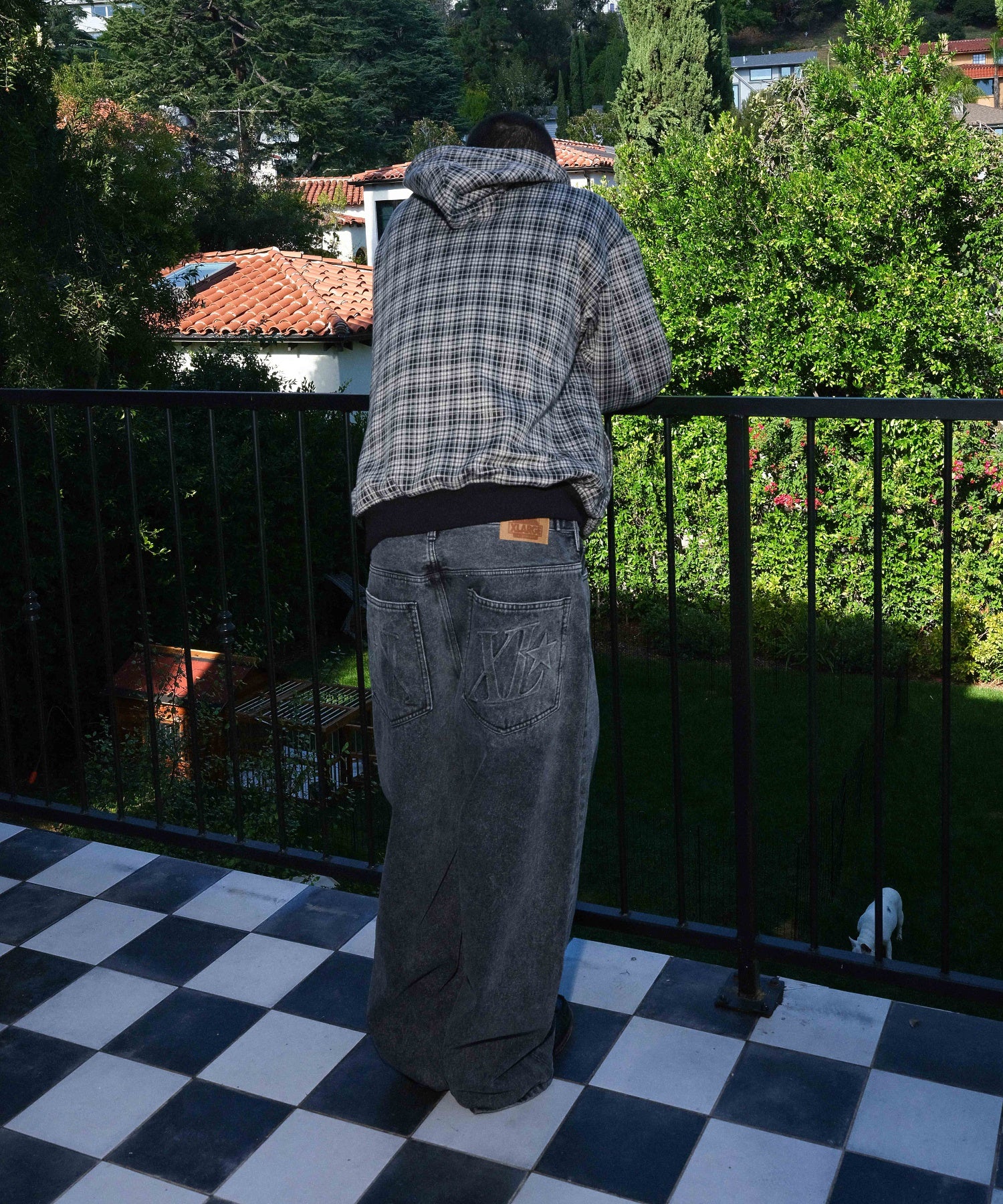 EMBOSSED DENIM PANTS