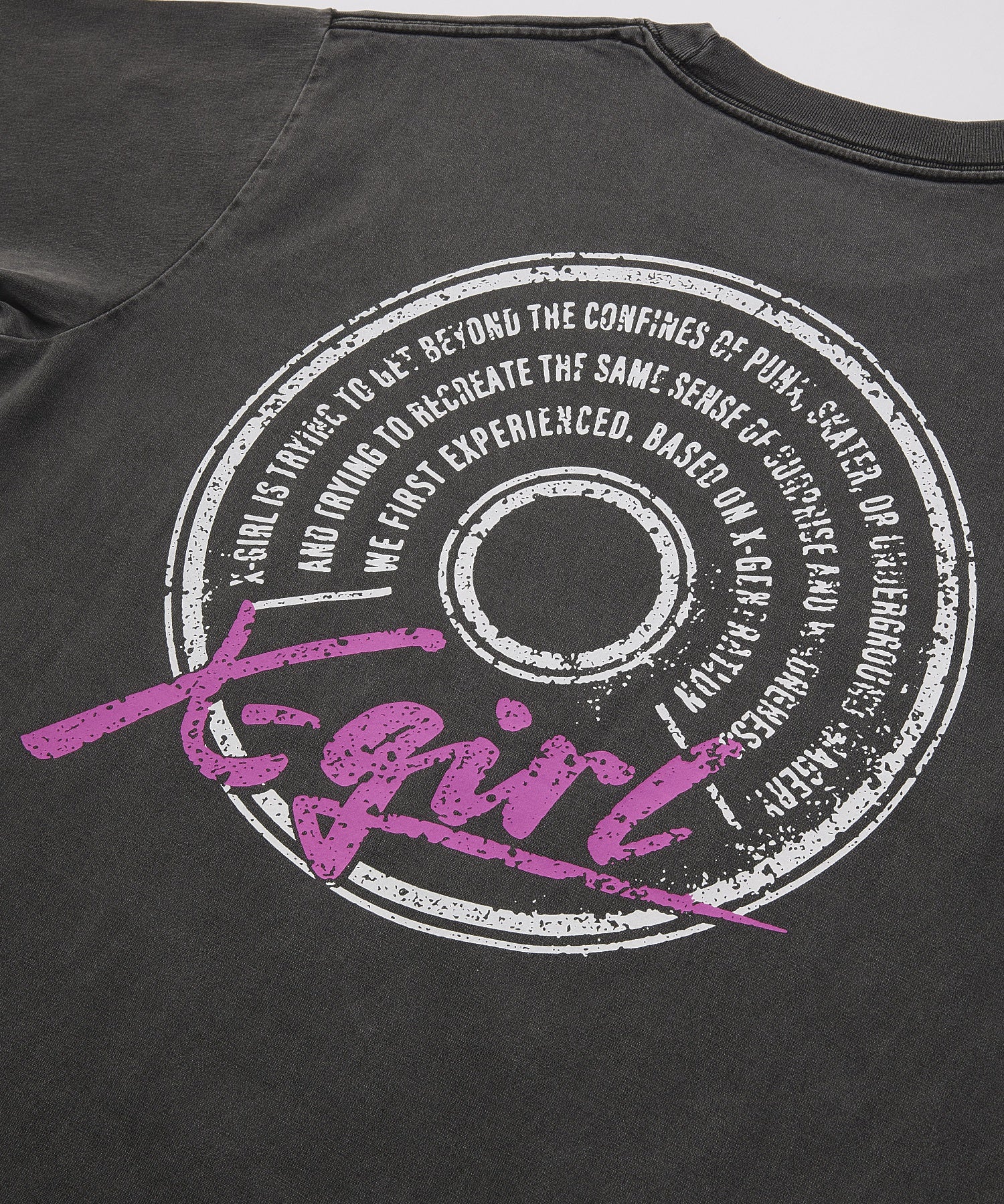 PIGMENT DYED CIRCLE TEXT LOGO S/S TEE