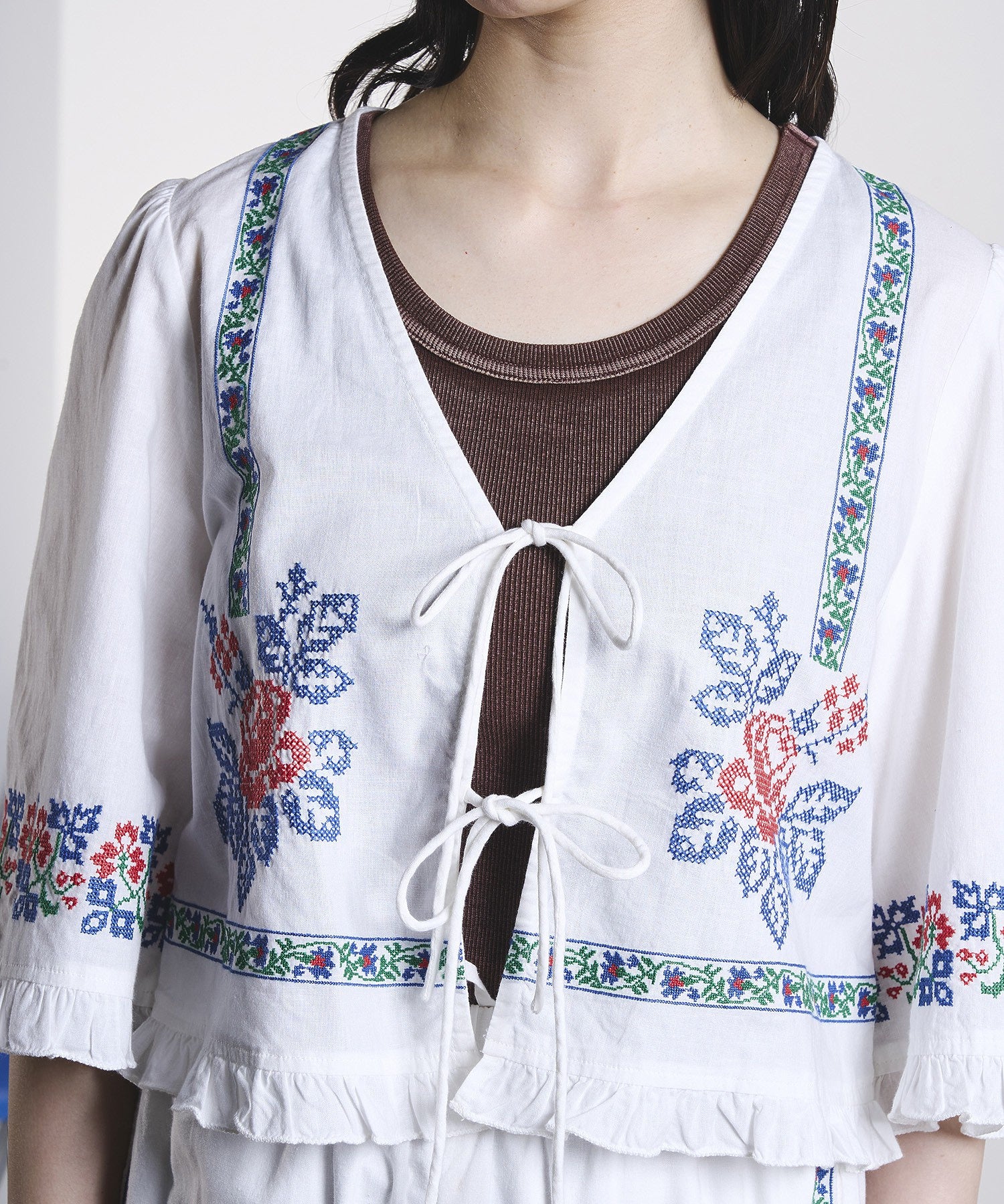 EMBROIDERY RIBBON BLOUSE
