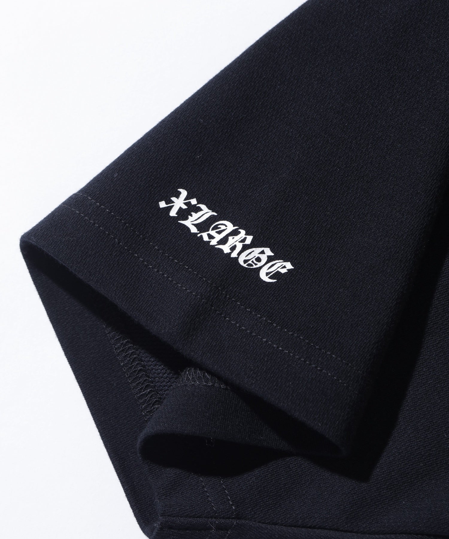 XLARGE×NEW ERA PERFORMANCE S/S TEE