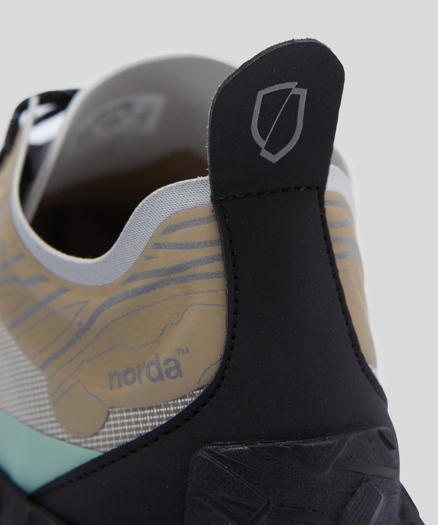 NORDA/ノルダ/001-M  001A SEASONAL GREY