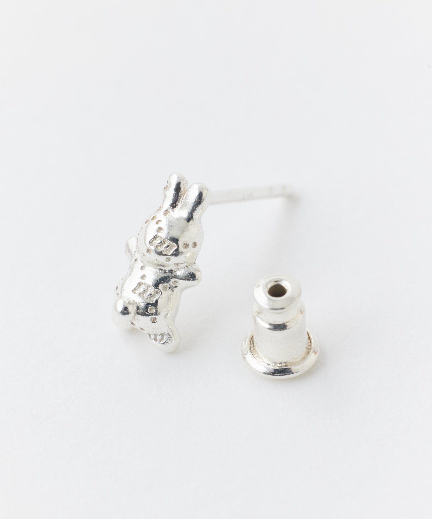 MILKFED. × LANIE USAGI EARRING