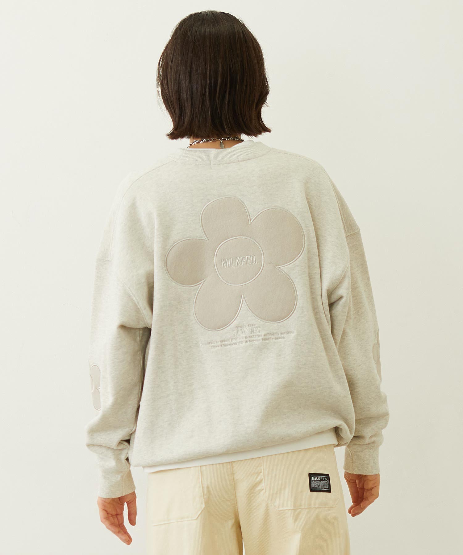 FLOWER ELBOW PATCH SWEAT TOP