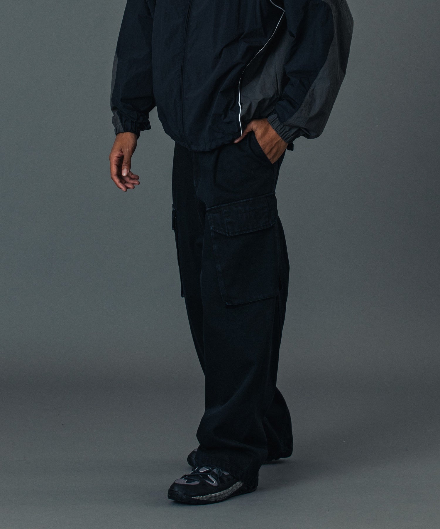 MODEL 身長185cm / 着用サイズ：34inch