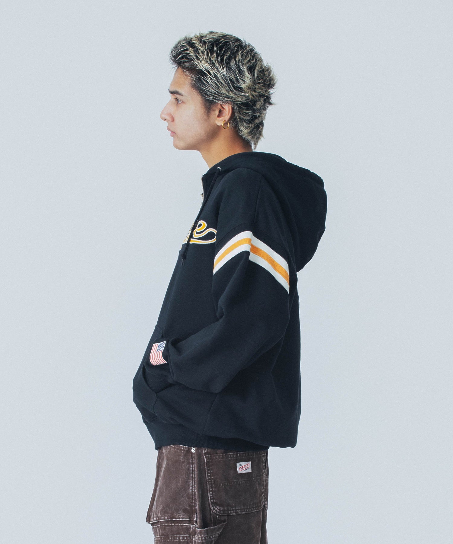 LINE ZIP UP HOODED SWEATSHIRT