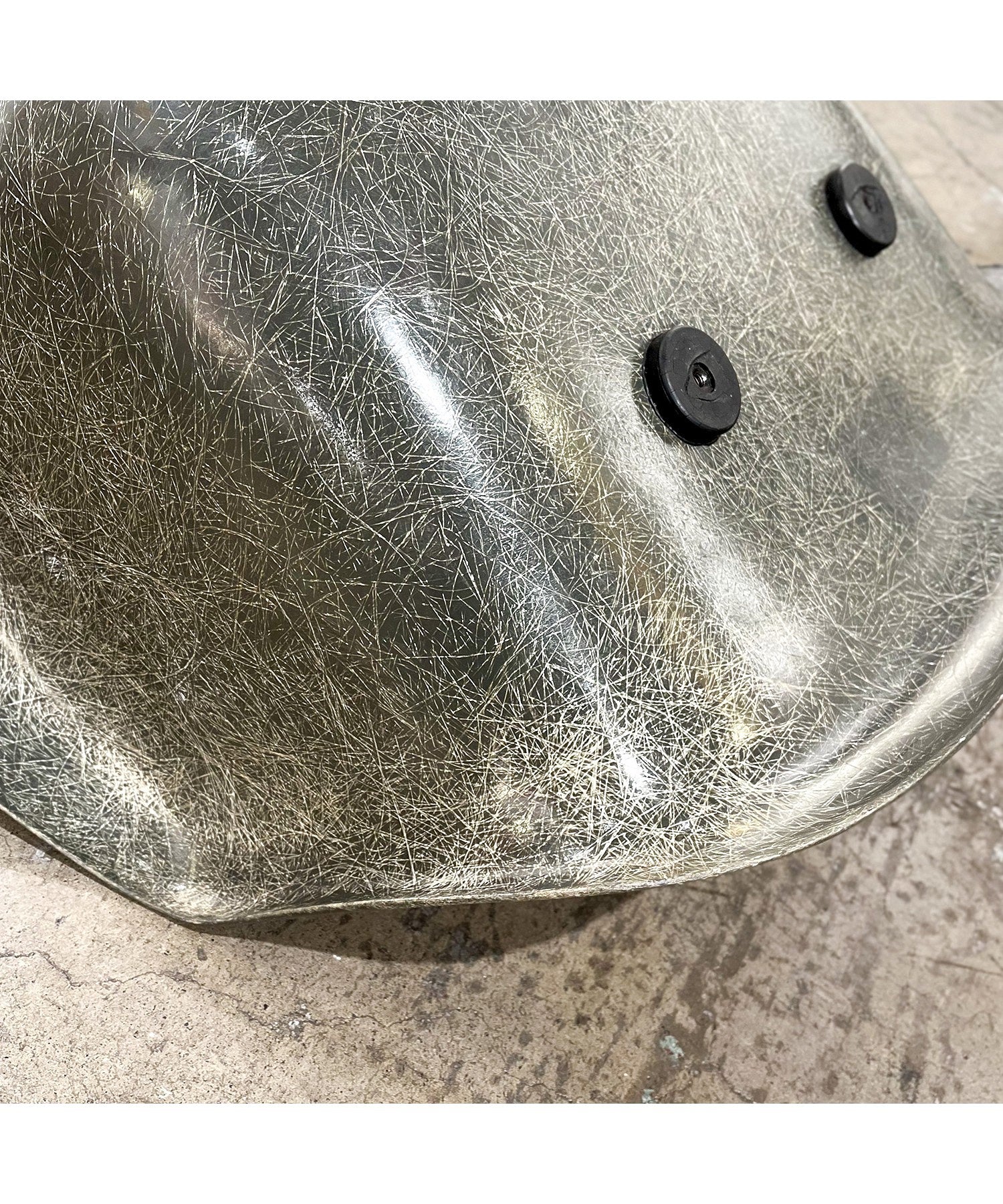 Arm Shell / Elephant Hide Grey