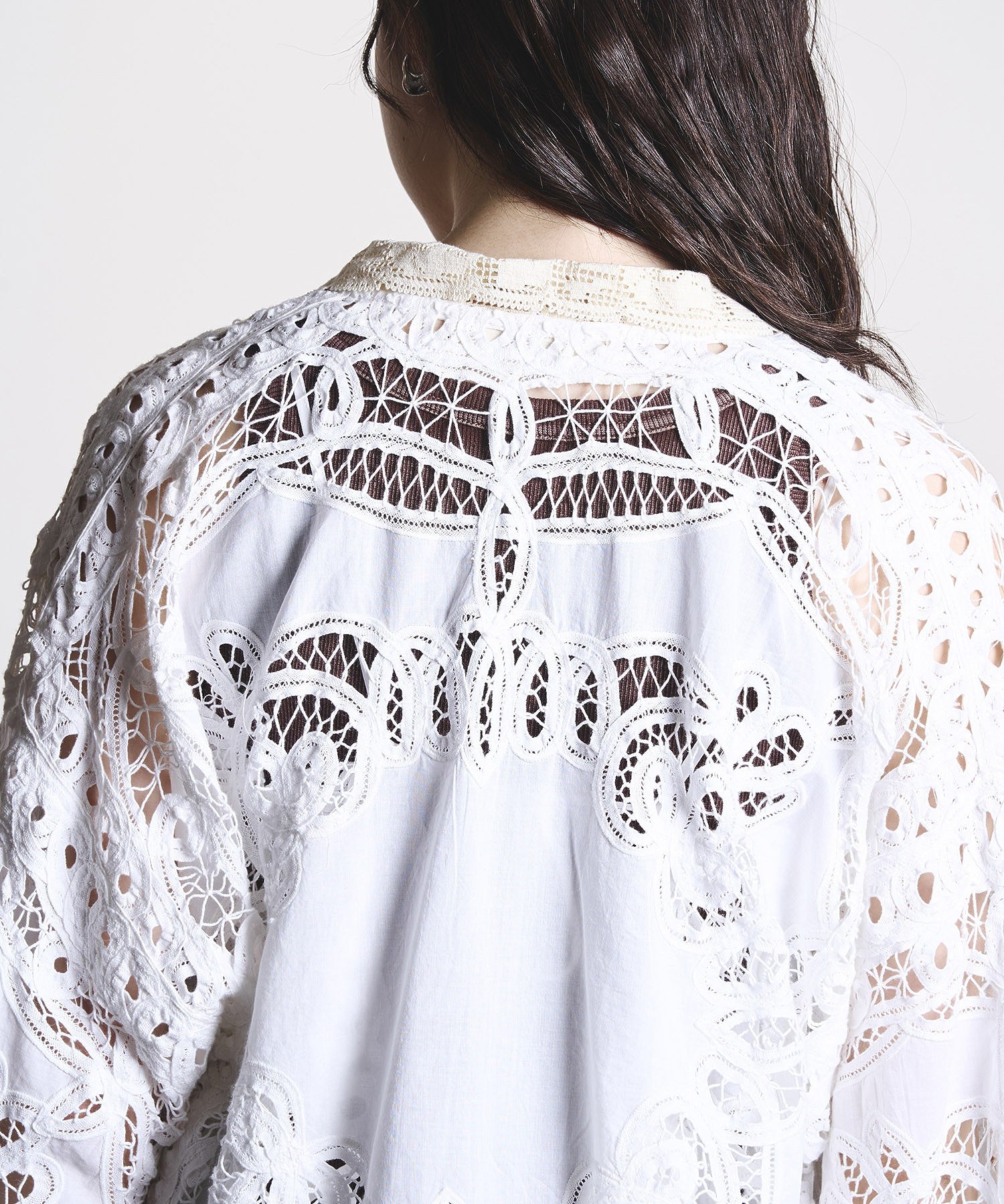 mag.by c/BATTEN LACE SHIRT