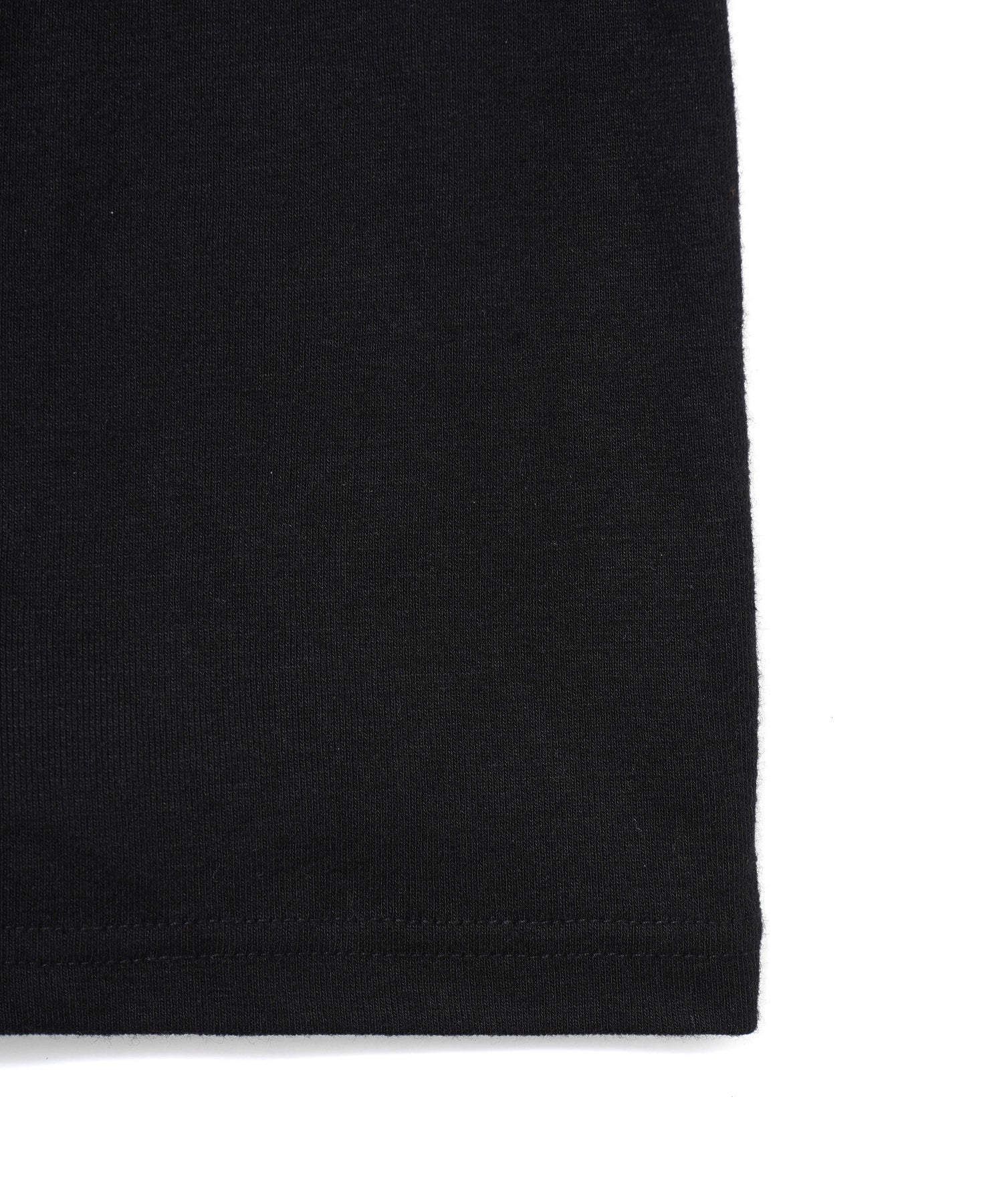 LAYERED STYLE HALTERNECK TOP