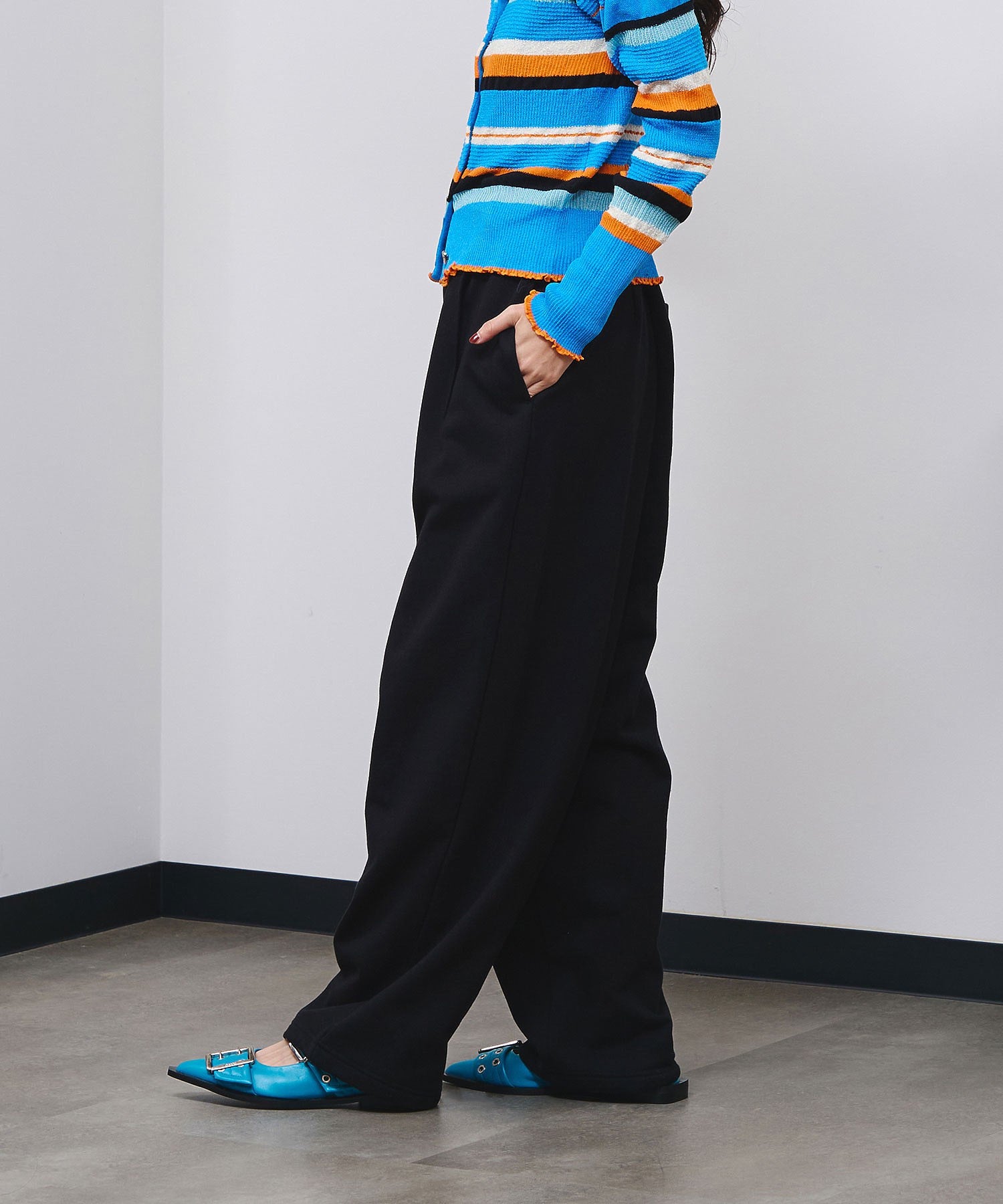 TUCKED WIDE-LEG SWEATPANTS
