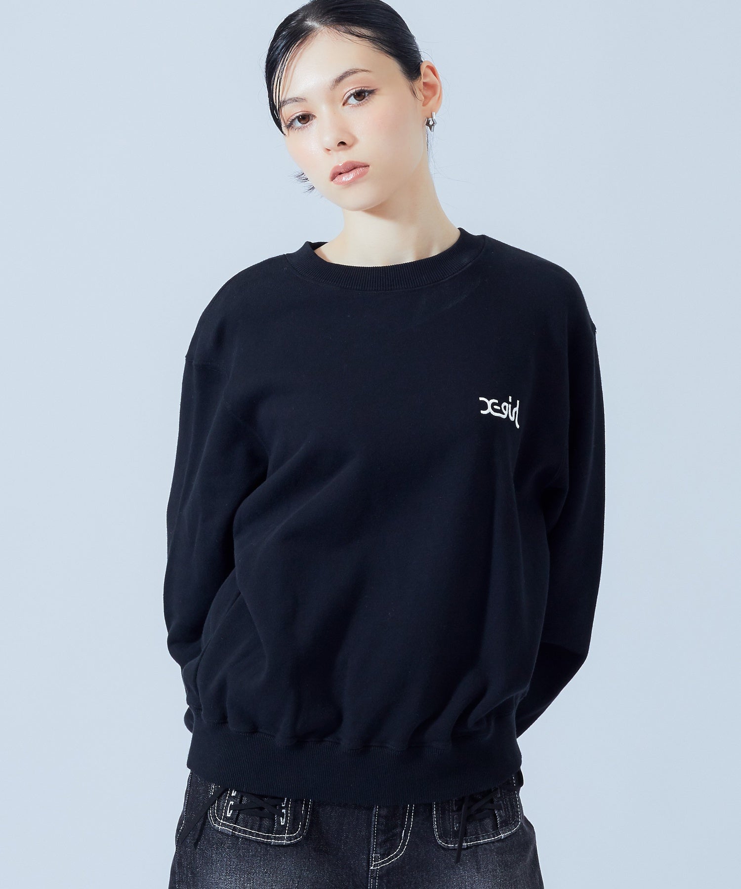 FACE IN CIRCLE LOGO PATCH CREWNECK SWEATSHIRT