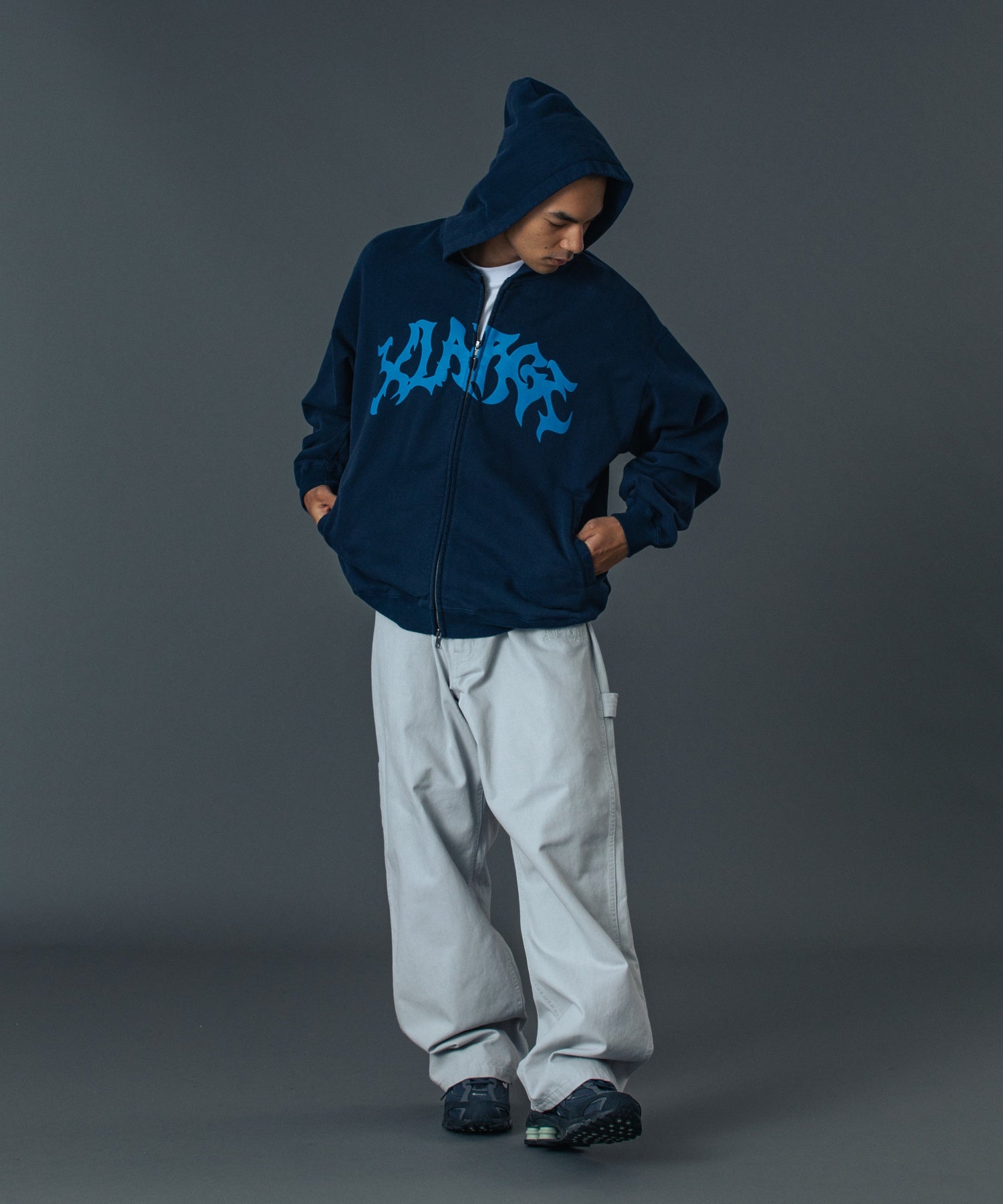 DISTORTED LOGO ZIP UP HOODED SWEATSHIRT