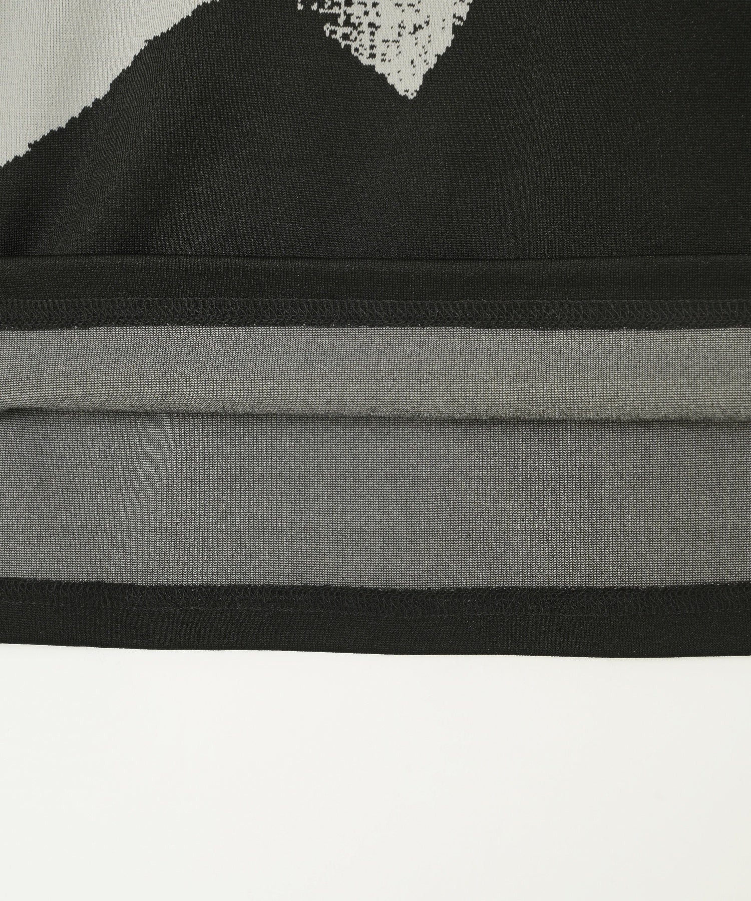 PUMAｘPLEASURES/プーマ/GRAPHIC LS/624097