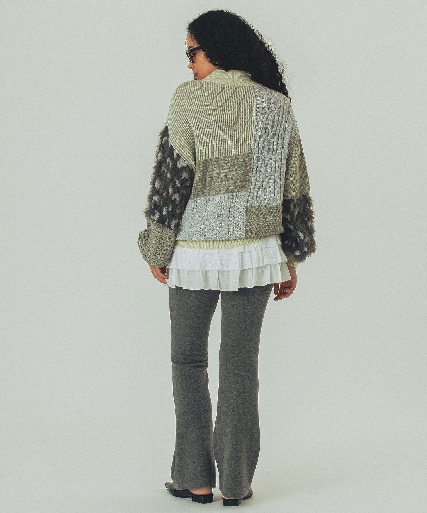 CUT FLARE PANTS