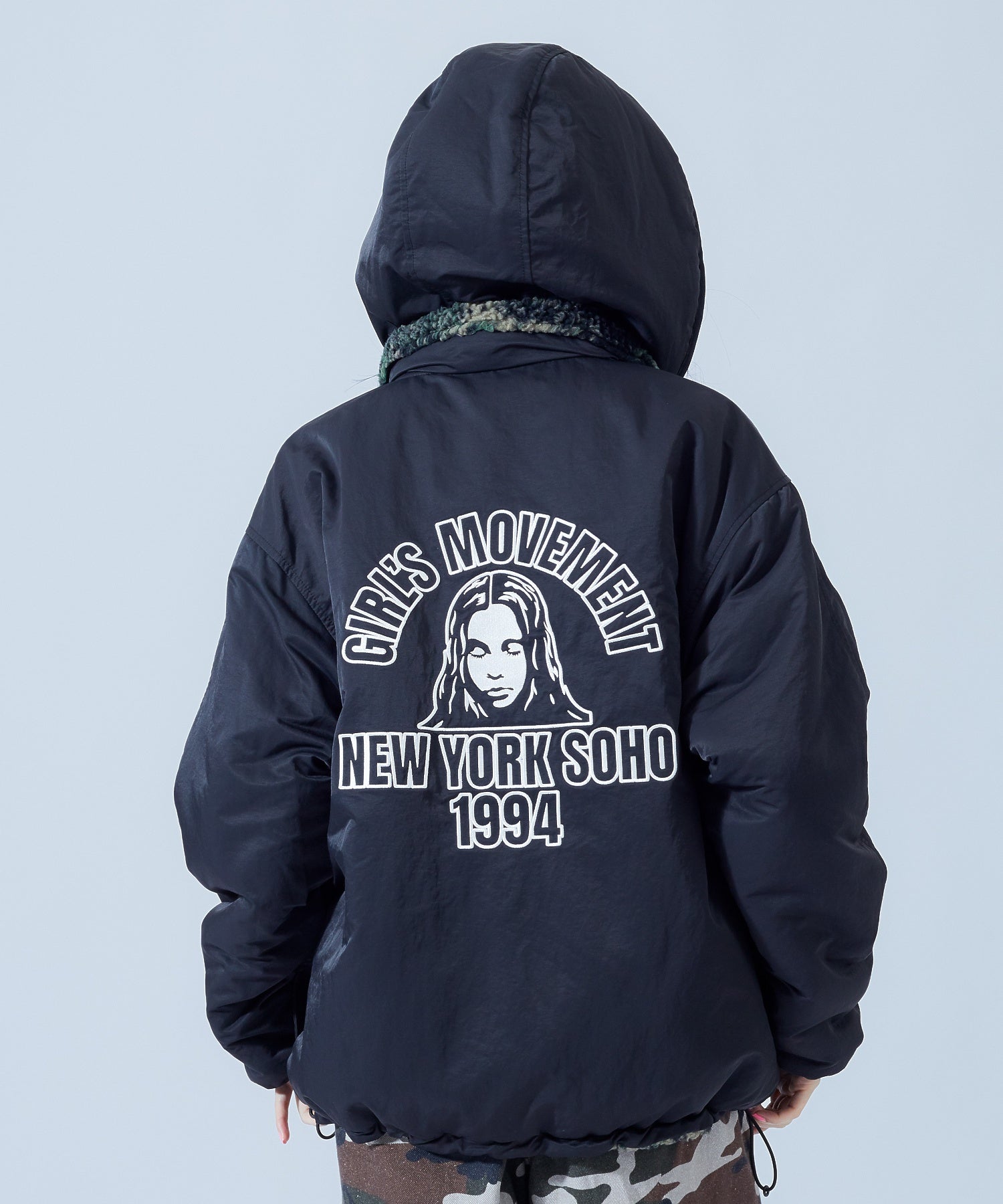 BRUSHED COLLAGE GRAPHIC REVERSIBLE BOA BLOUSON