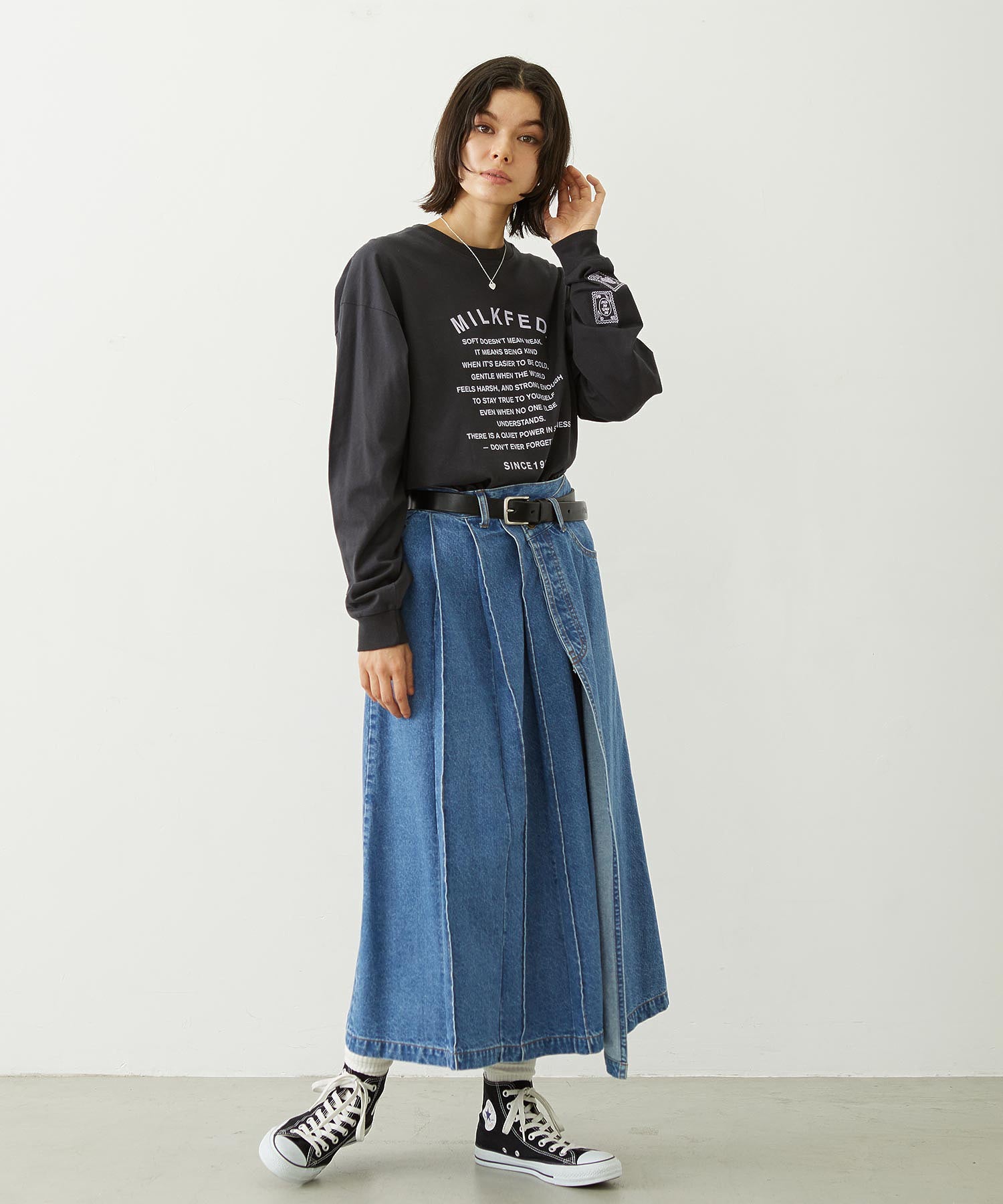 LETTER GRAPHIC L/S TEE