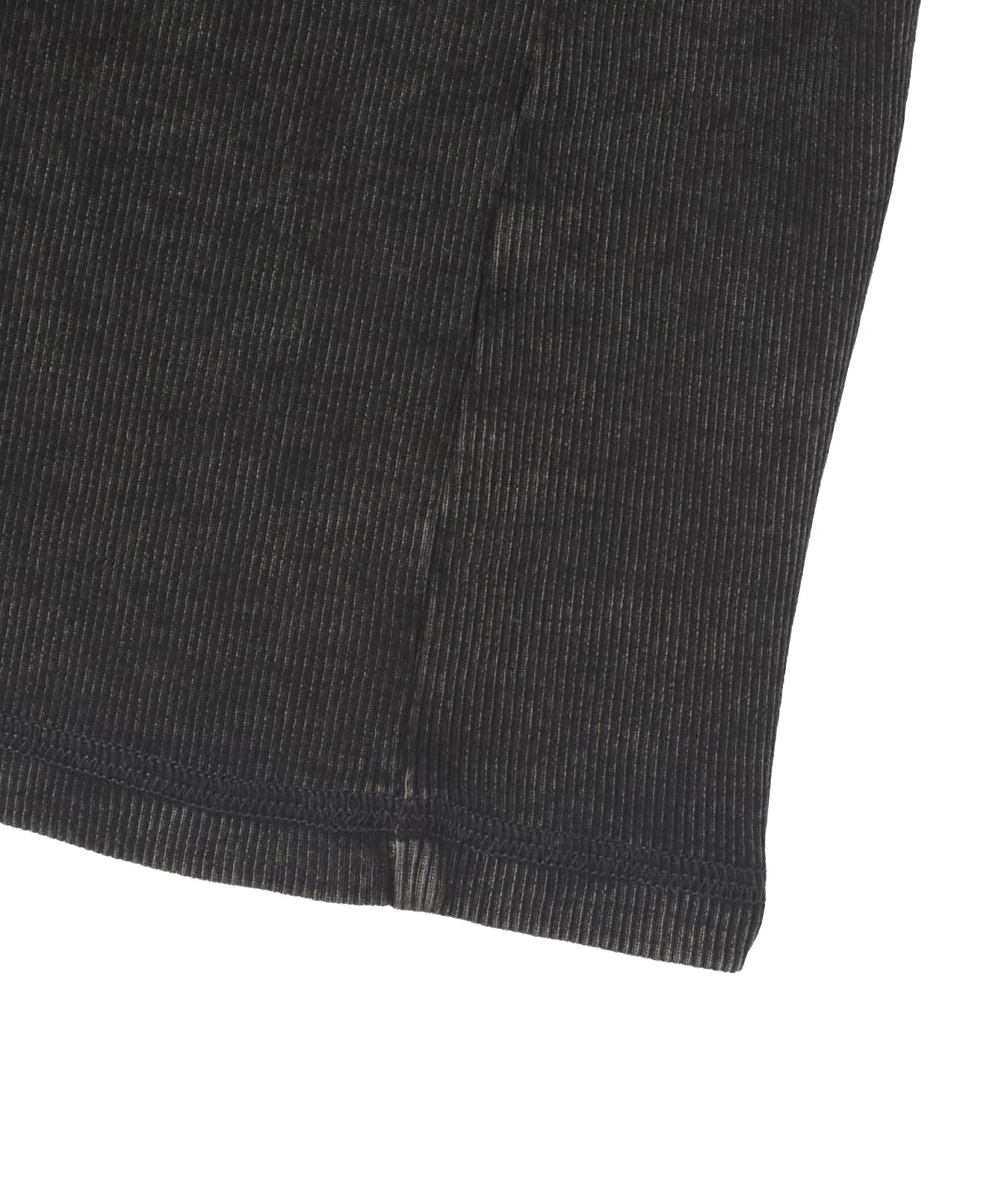 FADED HENLEY NECK S/S COMPACT TOP
