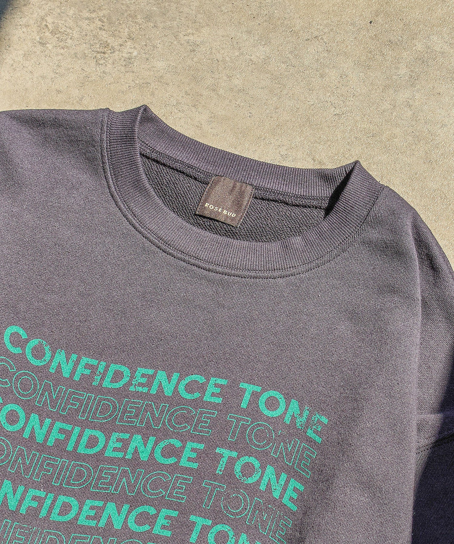 SHORT LENGTH SWEAT TOP