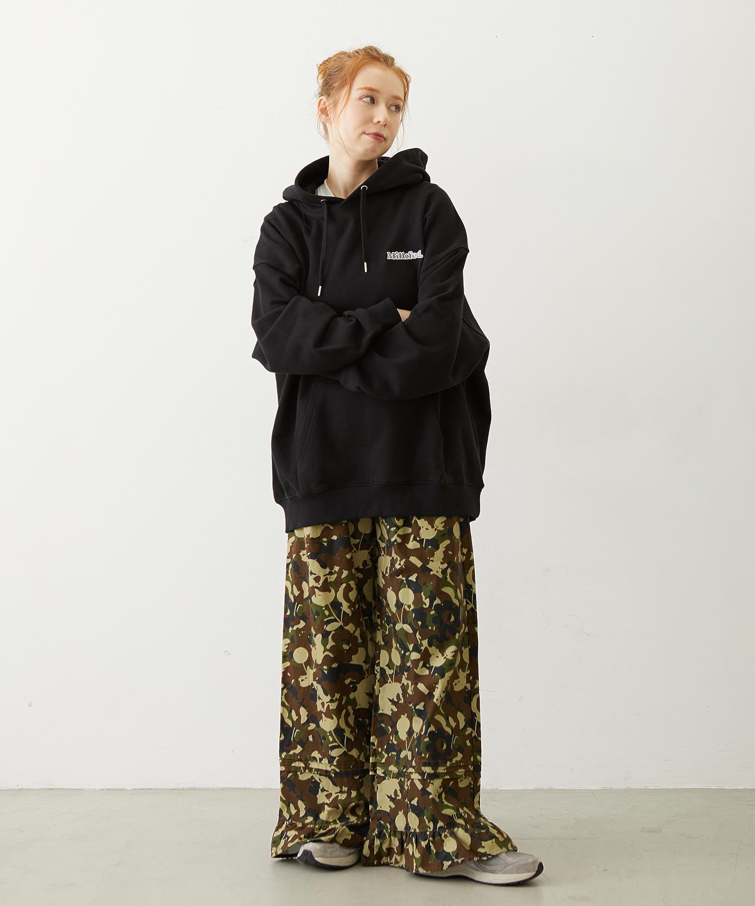 RIBBON EMBROIDERY SWEAT HOODIE