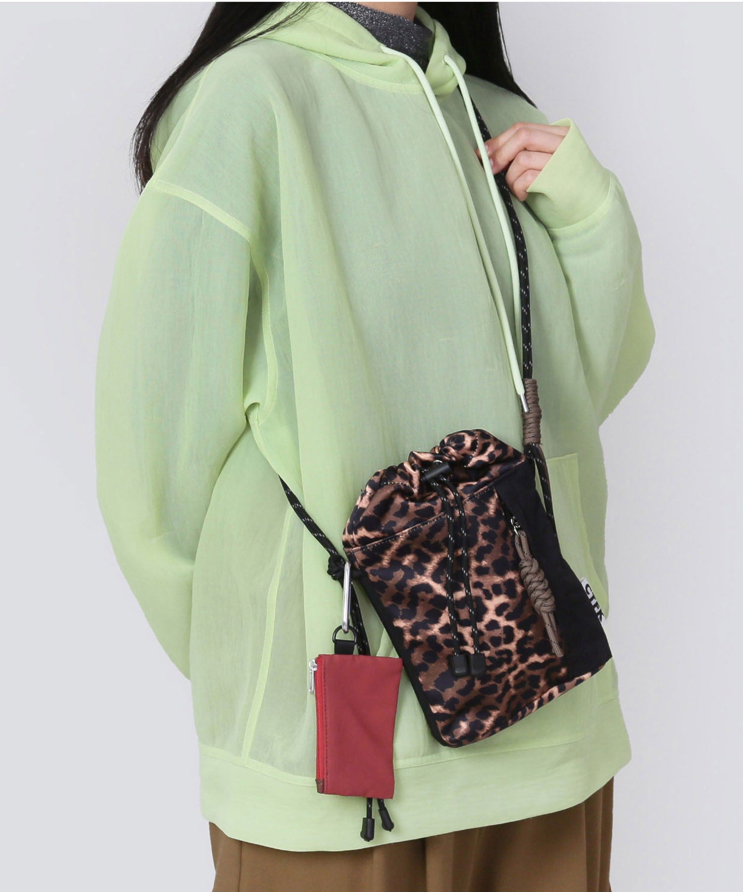 CONTROL FREAK NYLON HANDY SHOULDER LEOPARD