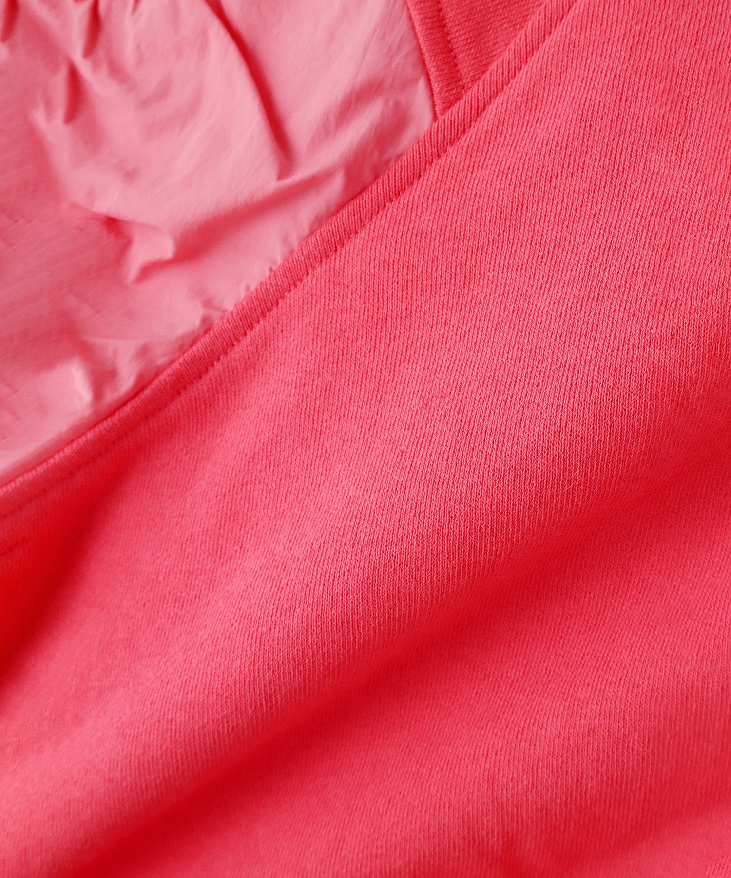 ナイロンドッキングスウェット