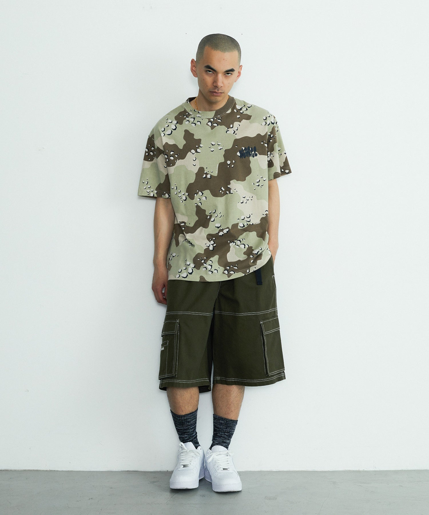 MULTI LOGO S/S TEE