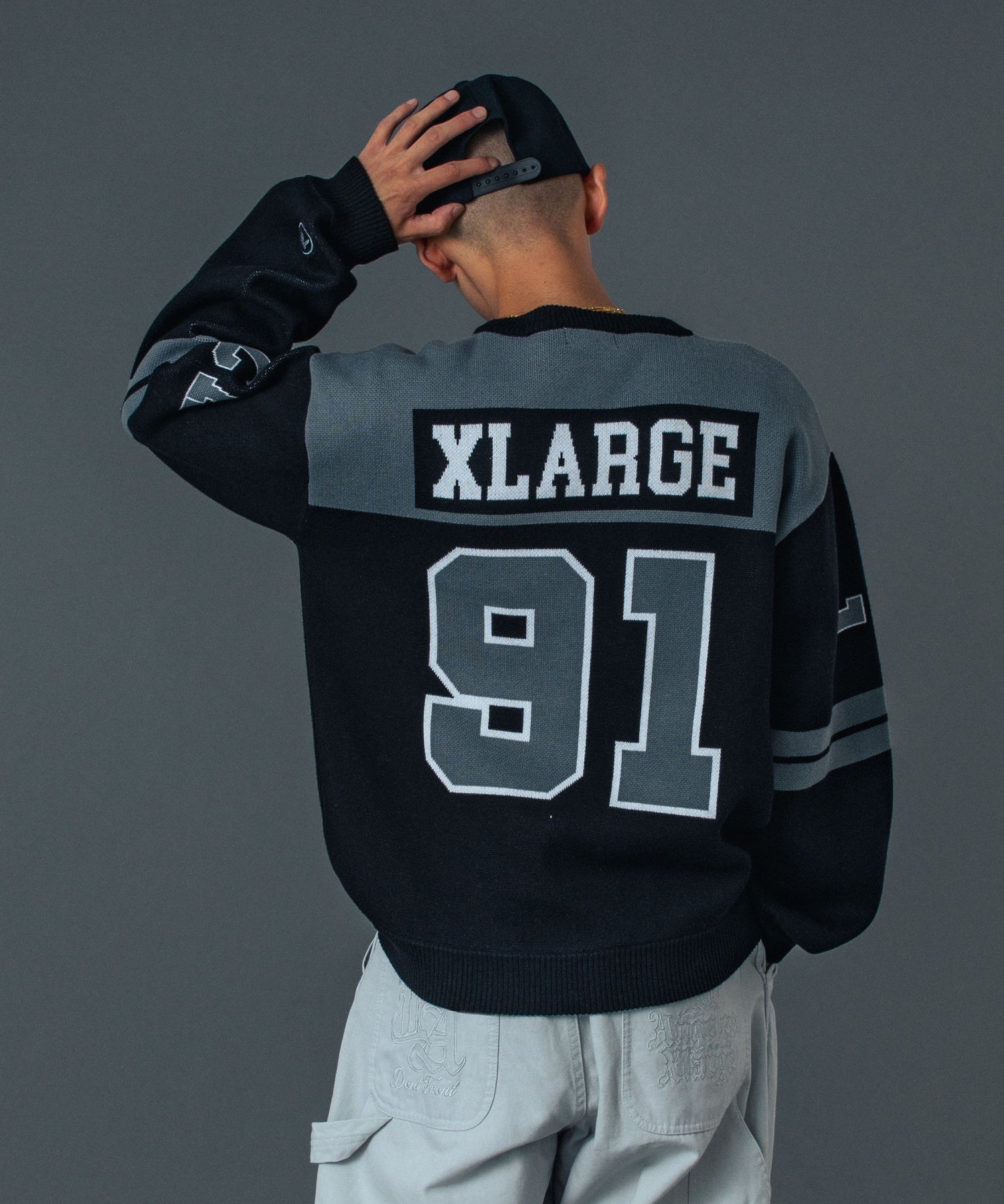 FOOTBALL SWEATER