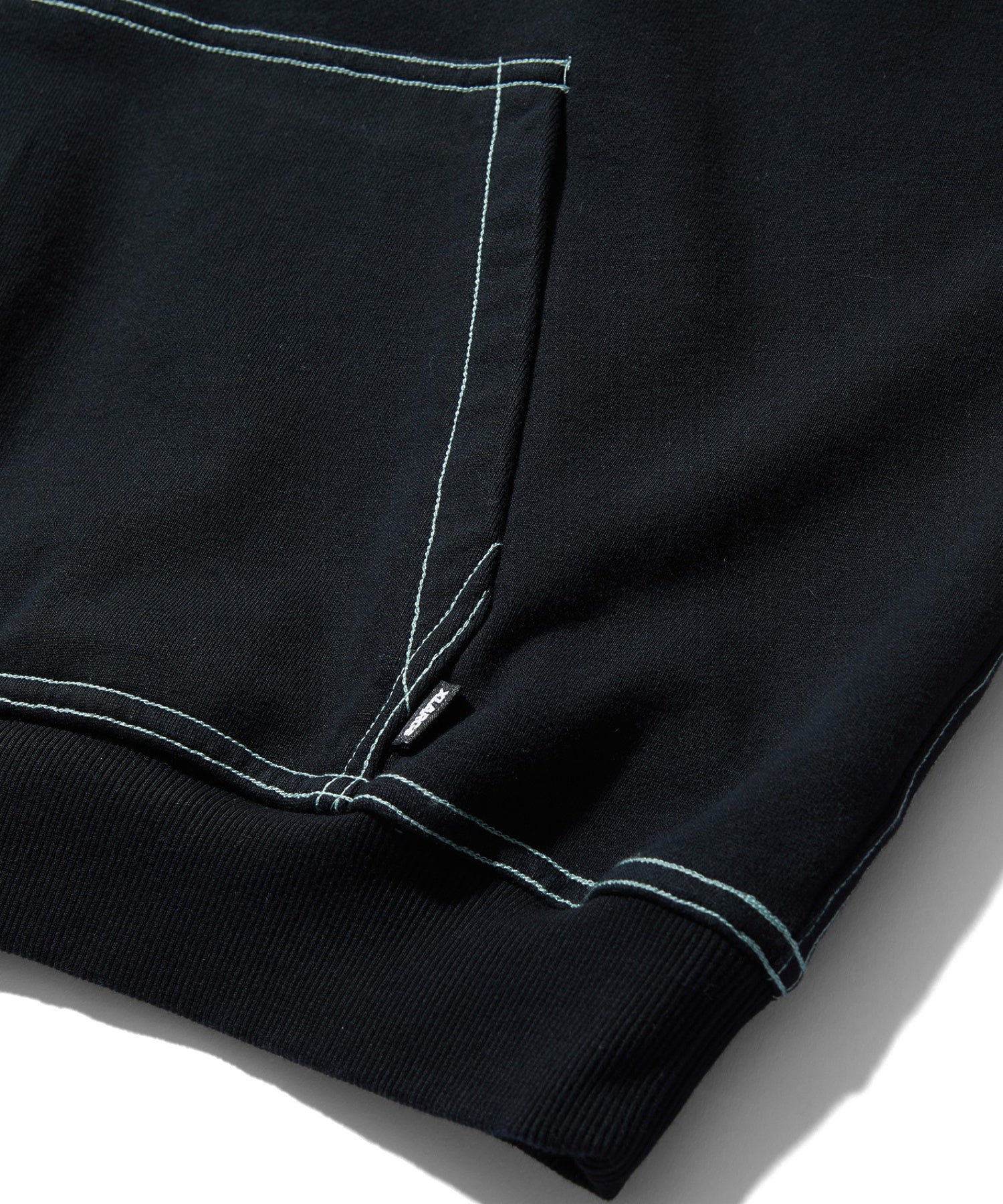 CONTRAST STITCH HOODED SWEATSHIRT