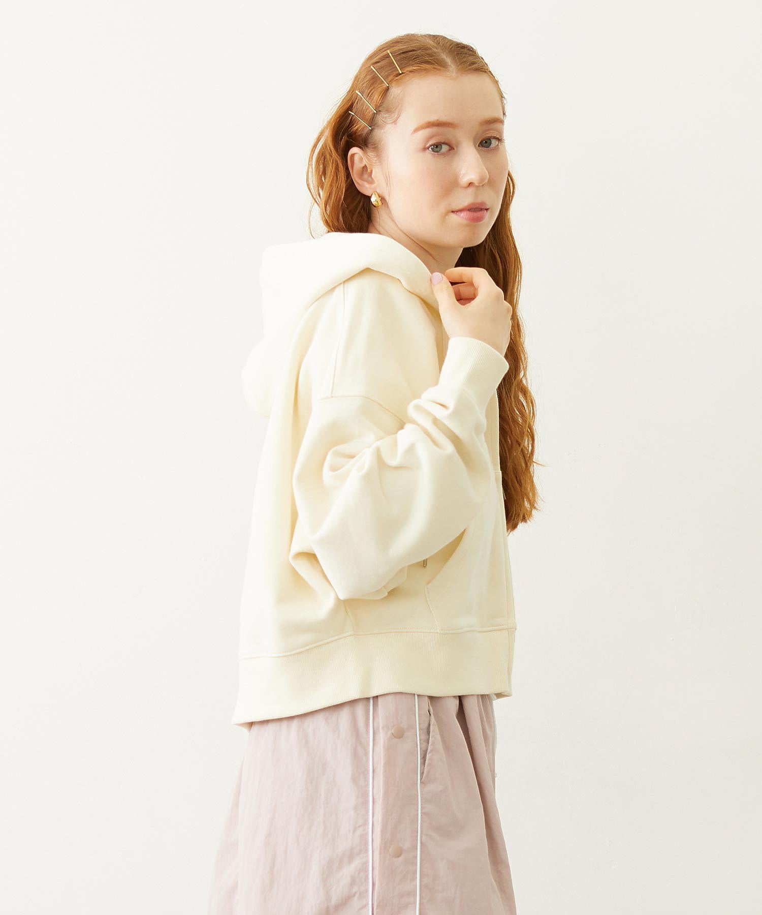 RHINESTONE LOGO SHORT ZIP UP HOODIE