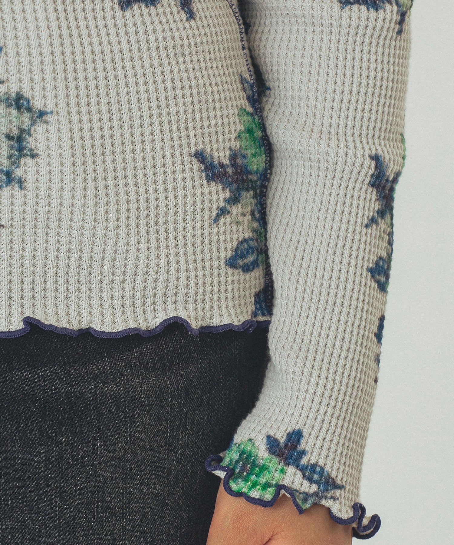 mag.by c/FLOWER PRINT WAFFLE TOP