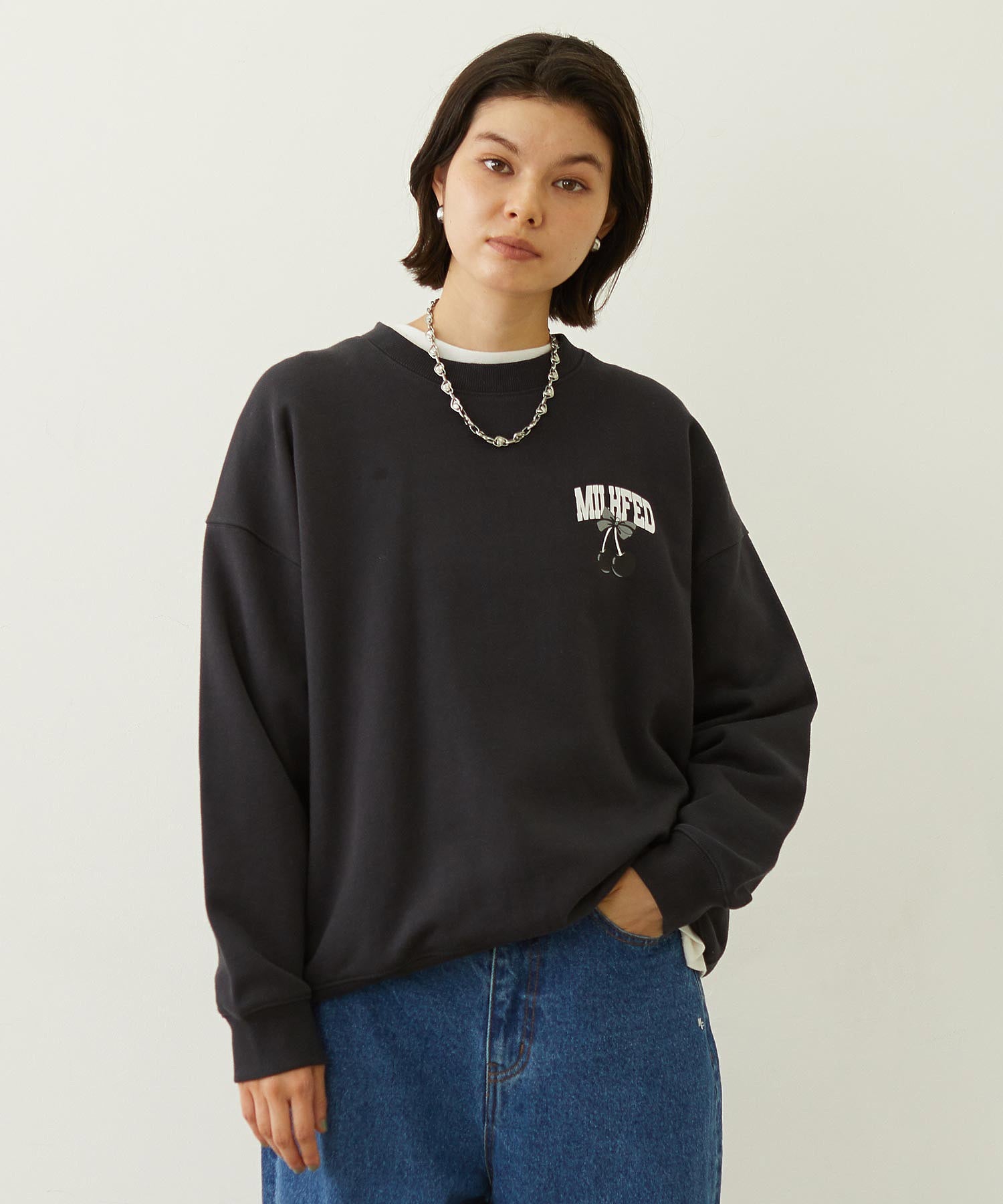 RIBBON AND CHERRY SWEAT TOP