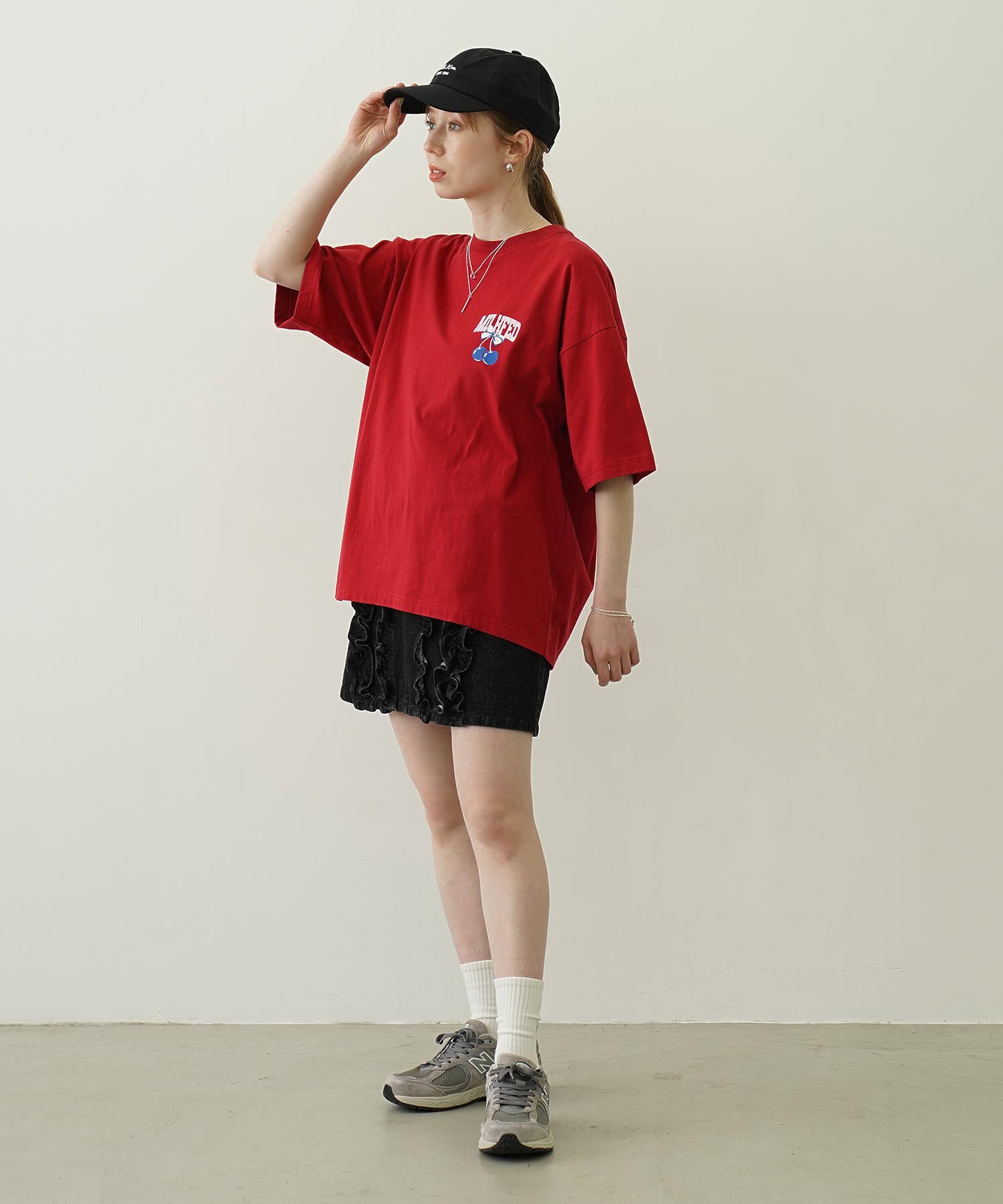 CHERRY AND RIBBON WIDE S/S TEE