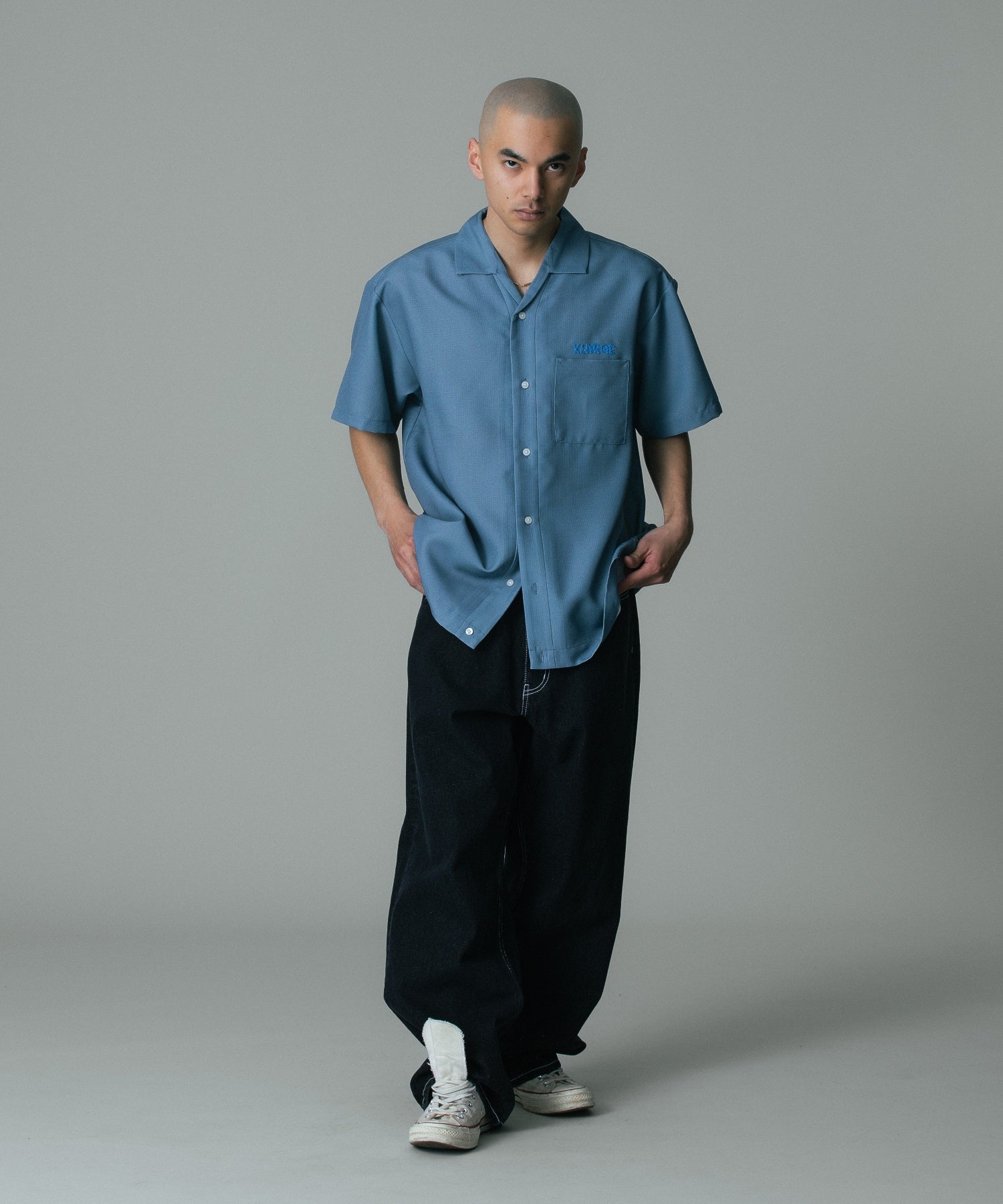 EMBROIDERED DENIM PANTS