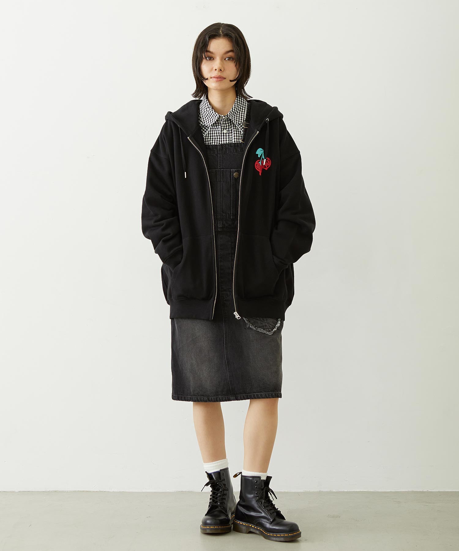 MELTY CHERRY WIDE ZIP UP HOODIE