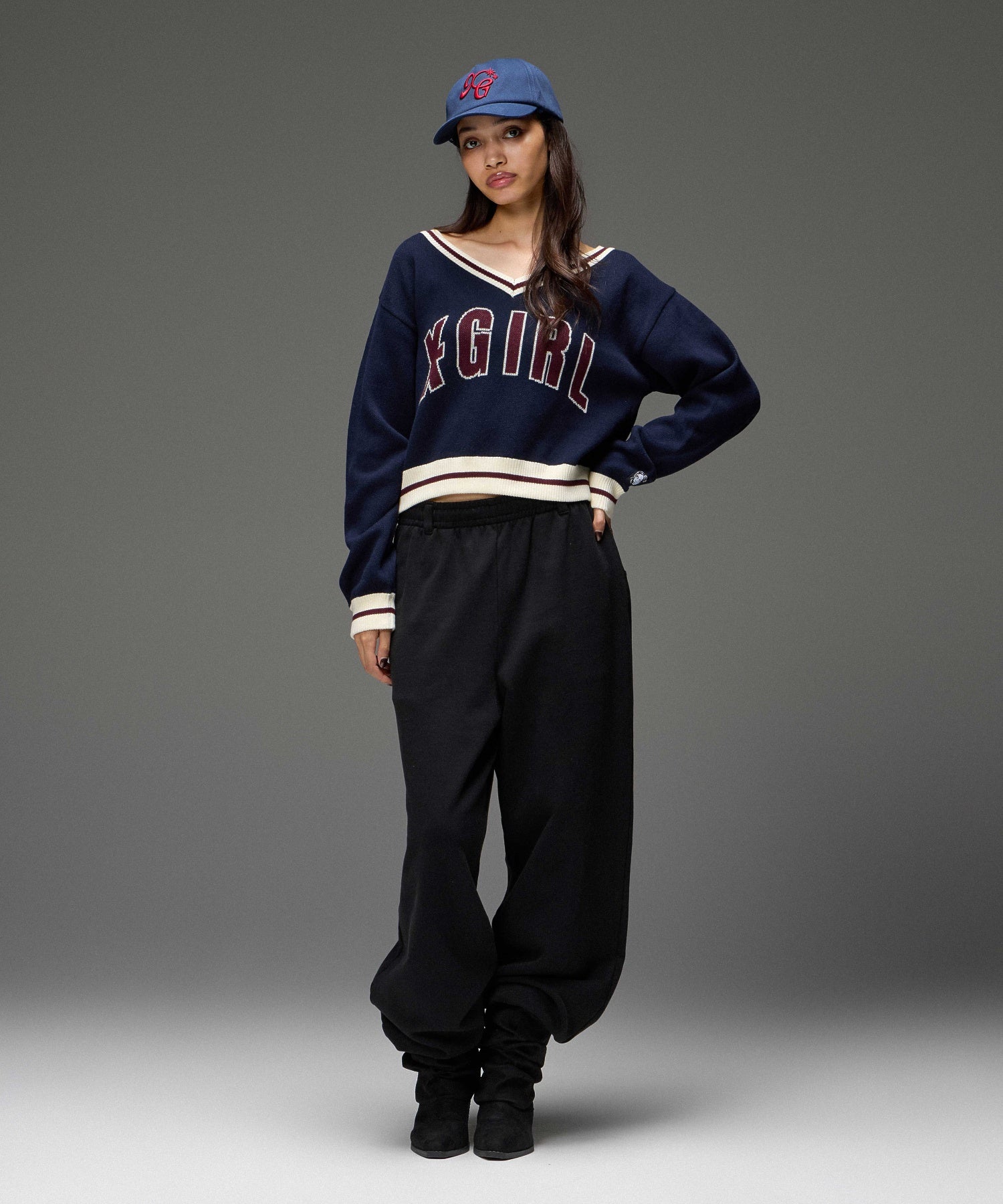 EMBROIDERED POCKET VOLUME SWEATPANTS