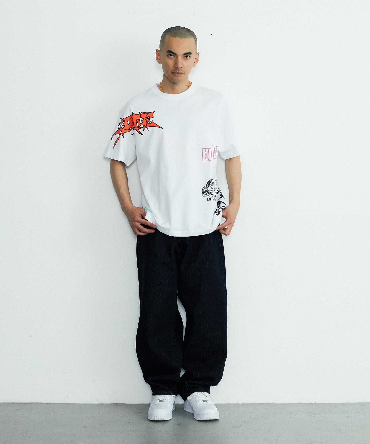 MODEL身長：172cm / 着用サイズ：Lサイズ
