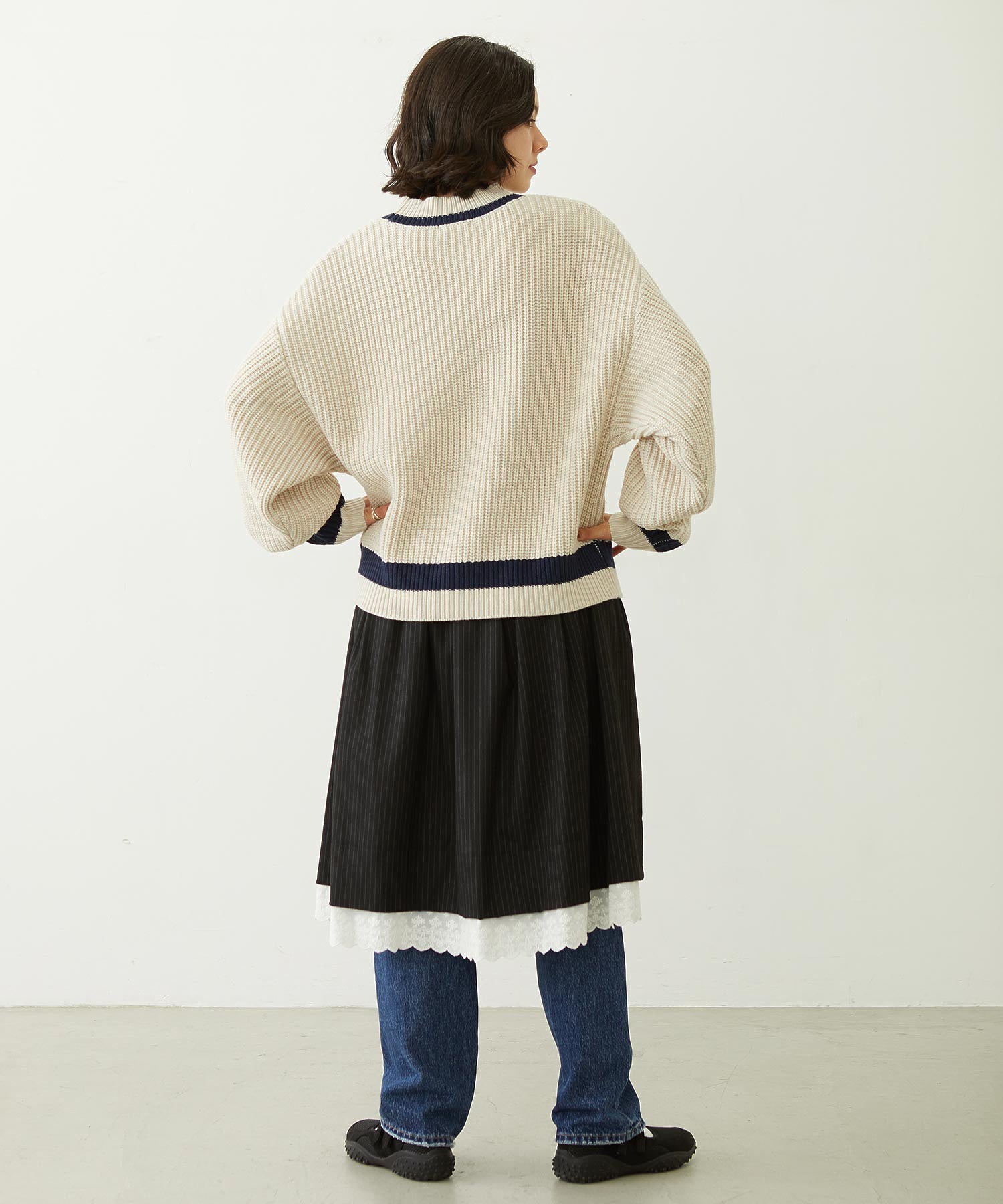 CRICKET KNIT PATCH TOP