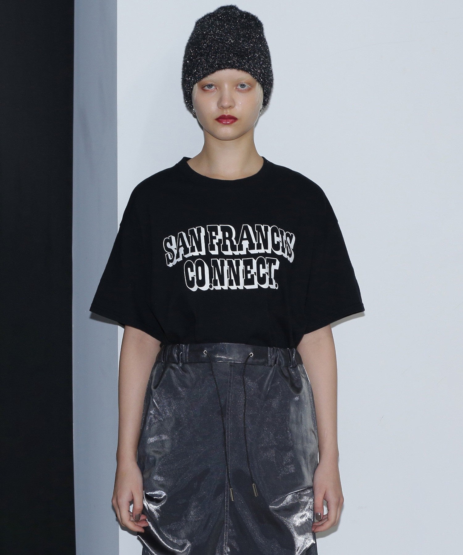 SANFRANCISCO.NNECT. × ROSE BUD Tシャツ