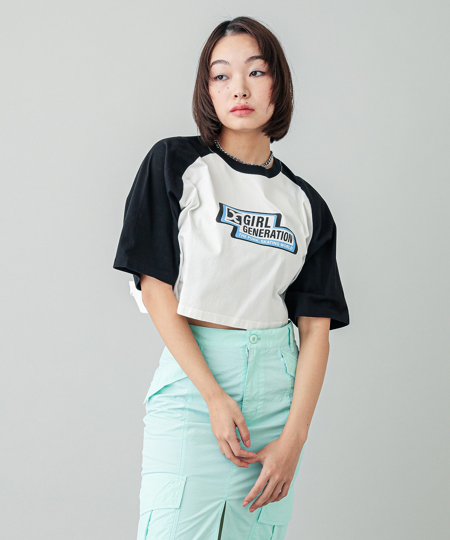 GIRL GENERATION LOGO B/B WIDE TEE