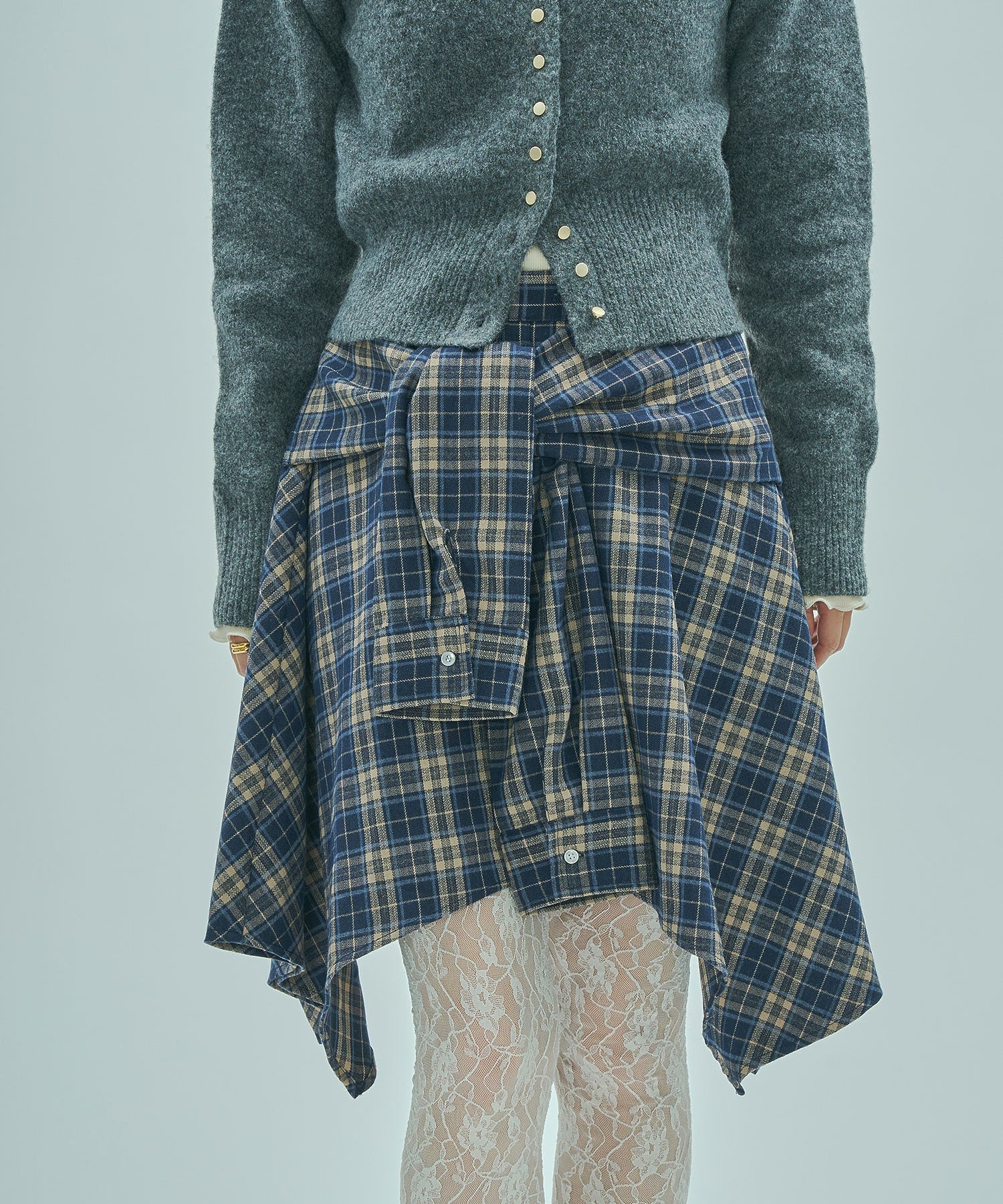 TIED SHIRT HEM SKIRT