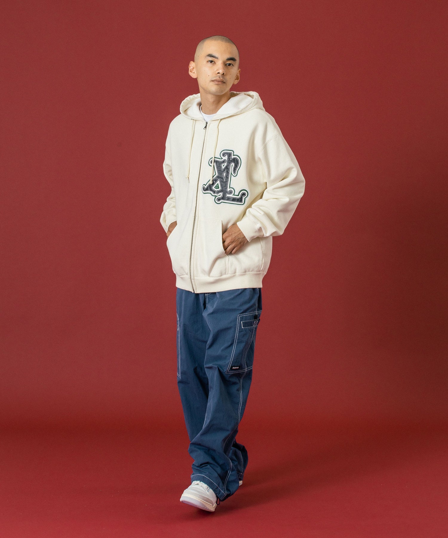 PATCHED THERMAL ZIP UP HOODED SWEATSHIRT