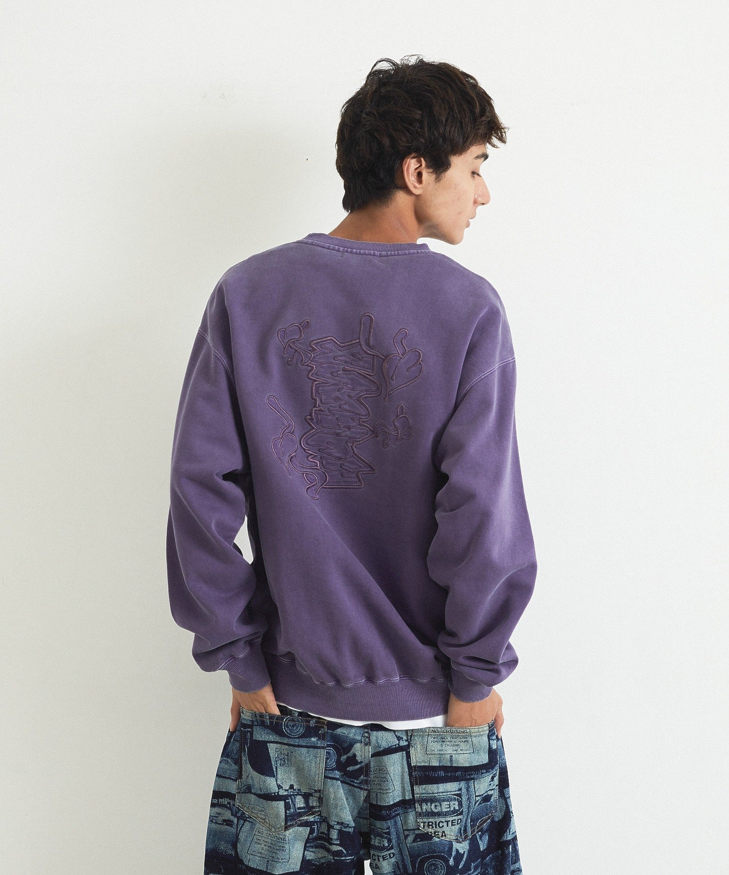 IVY CREWNECK SWEATSHIRT