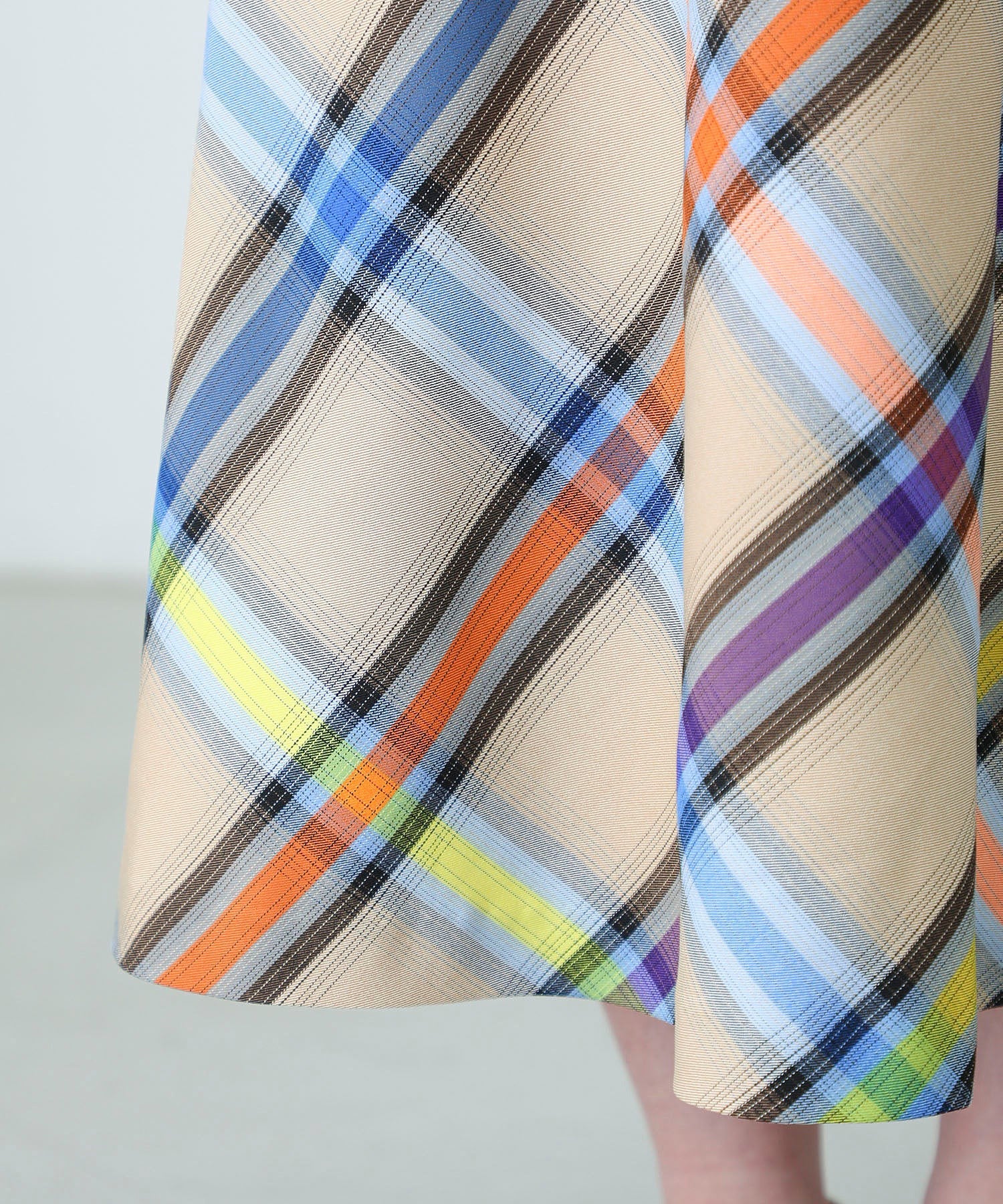 PLAID FLARE SKIRT MILKFED.