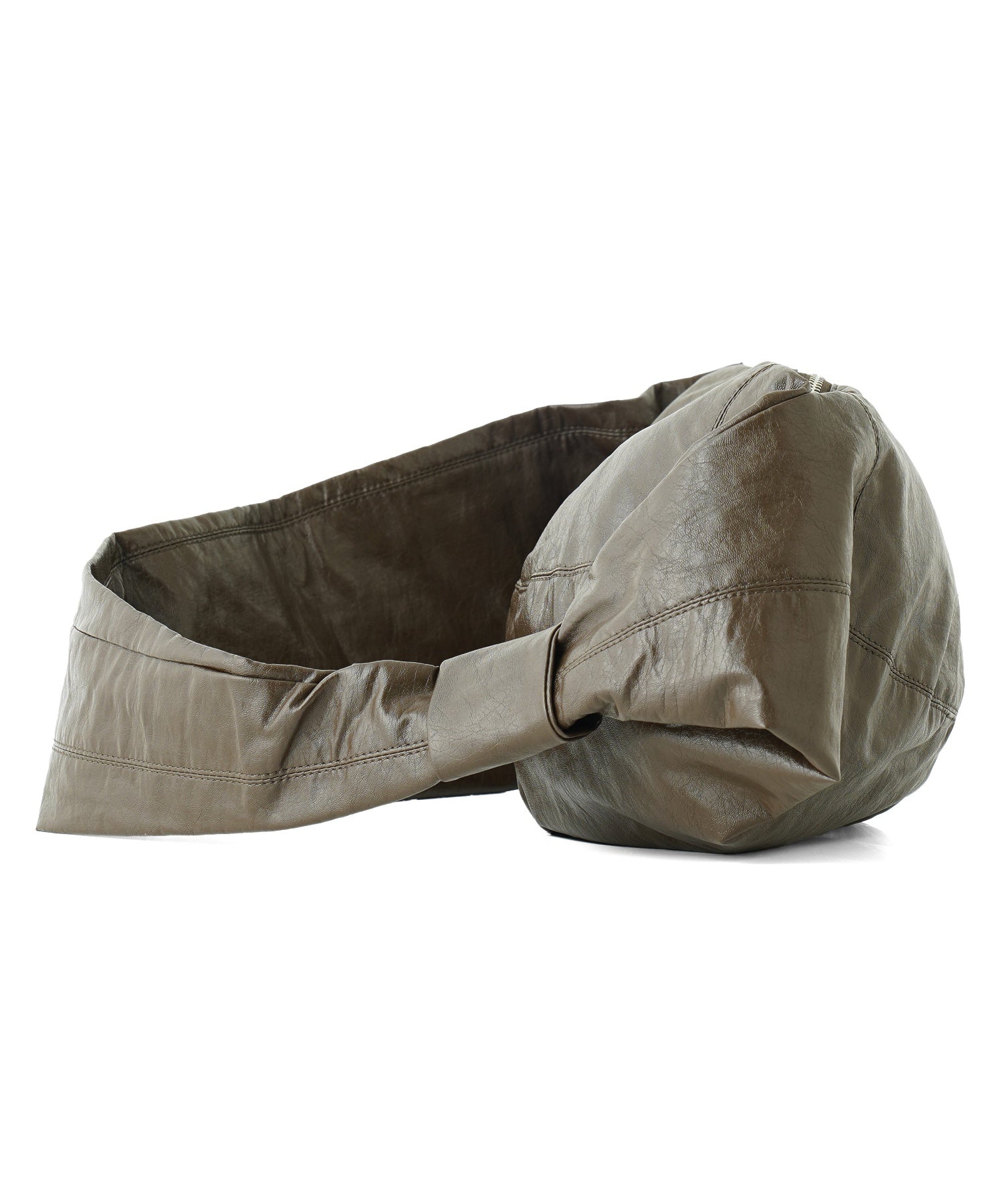 フェイクレザーボリュームショルダーバッグ