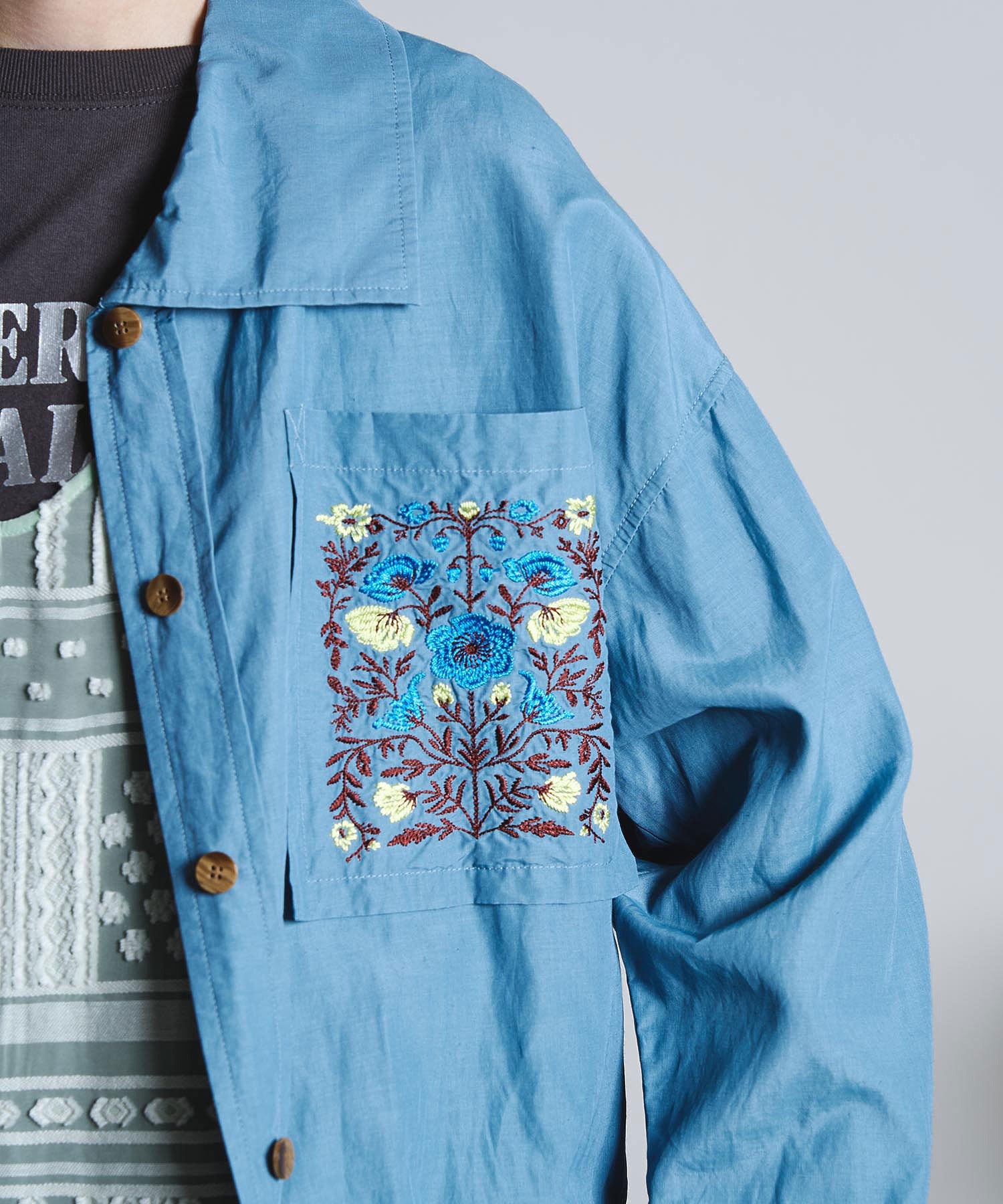 mici/EMBROIDERY BIG POCKET SHIRT