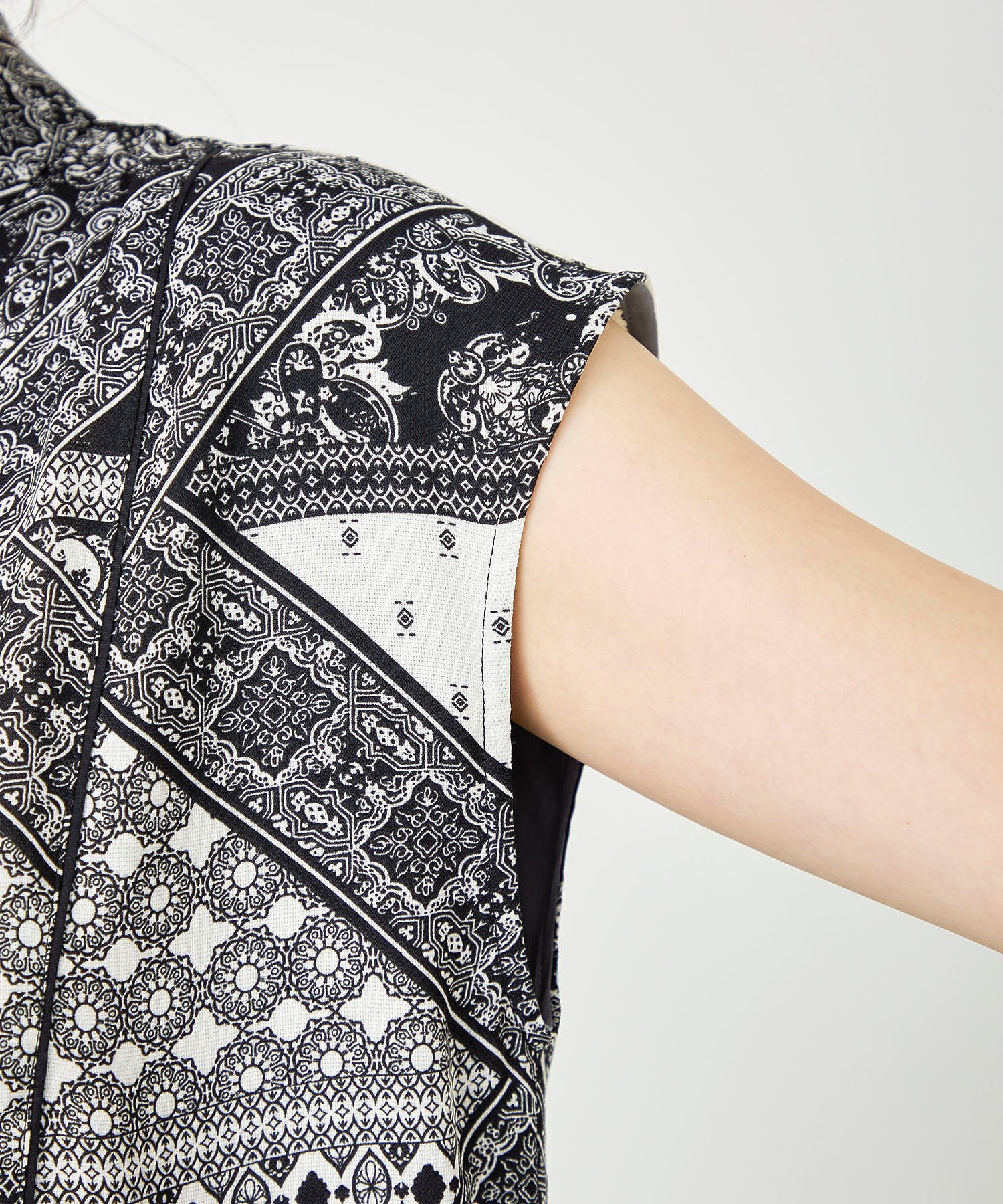 BANDANA PRINT DRESS MILKFED.