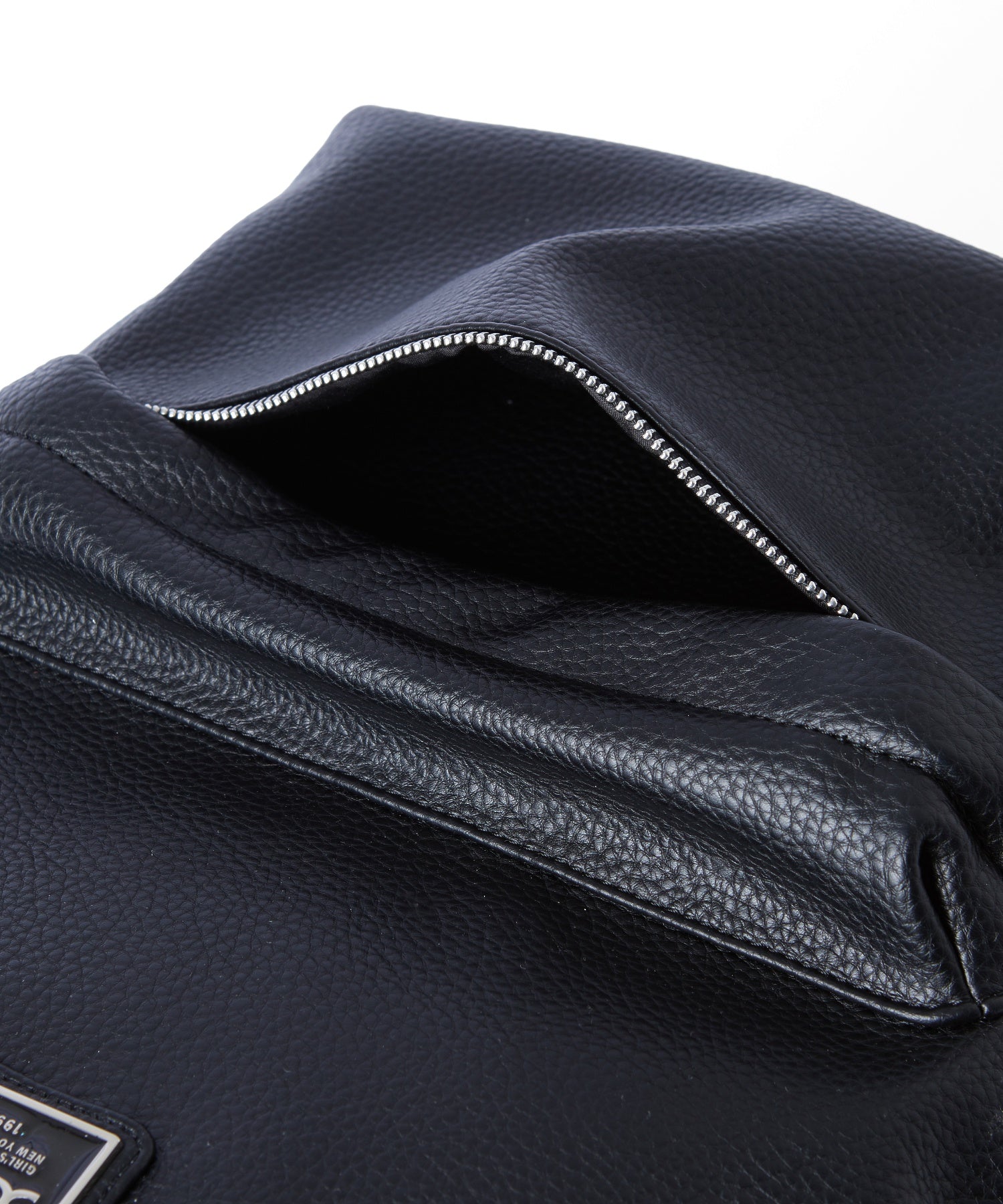 METAL LABEL FAUX LEATHER DAYPACK